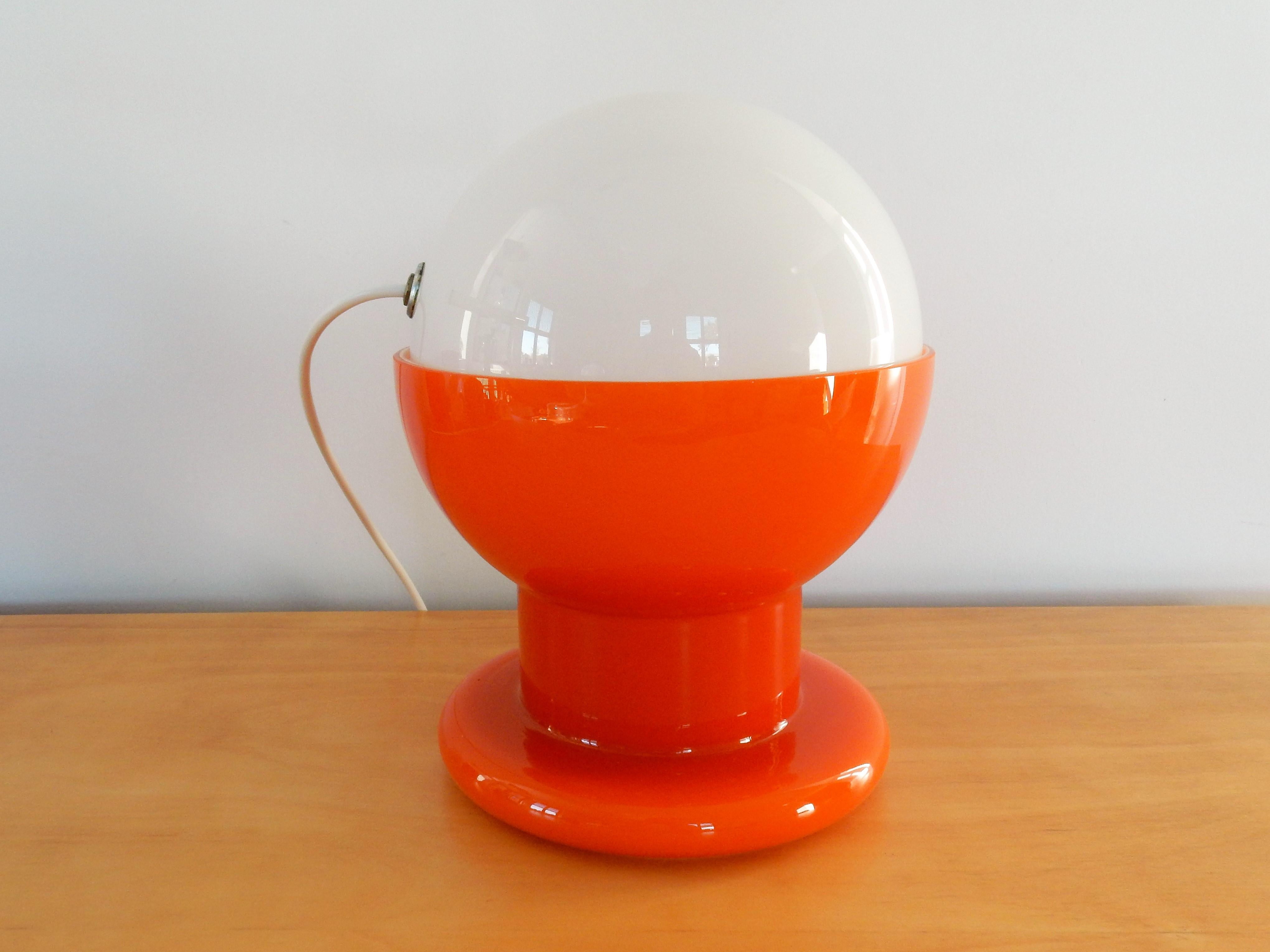 Decorative Glass Table Lamp in Orange and White In Good Condition In Steenwijk, NL