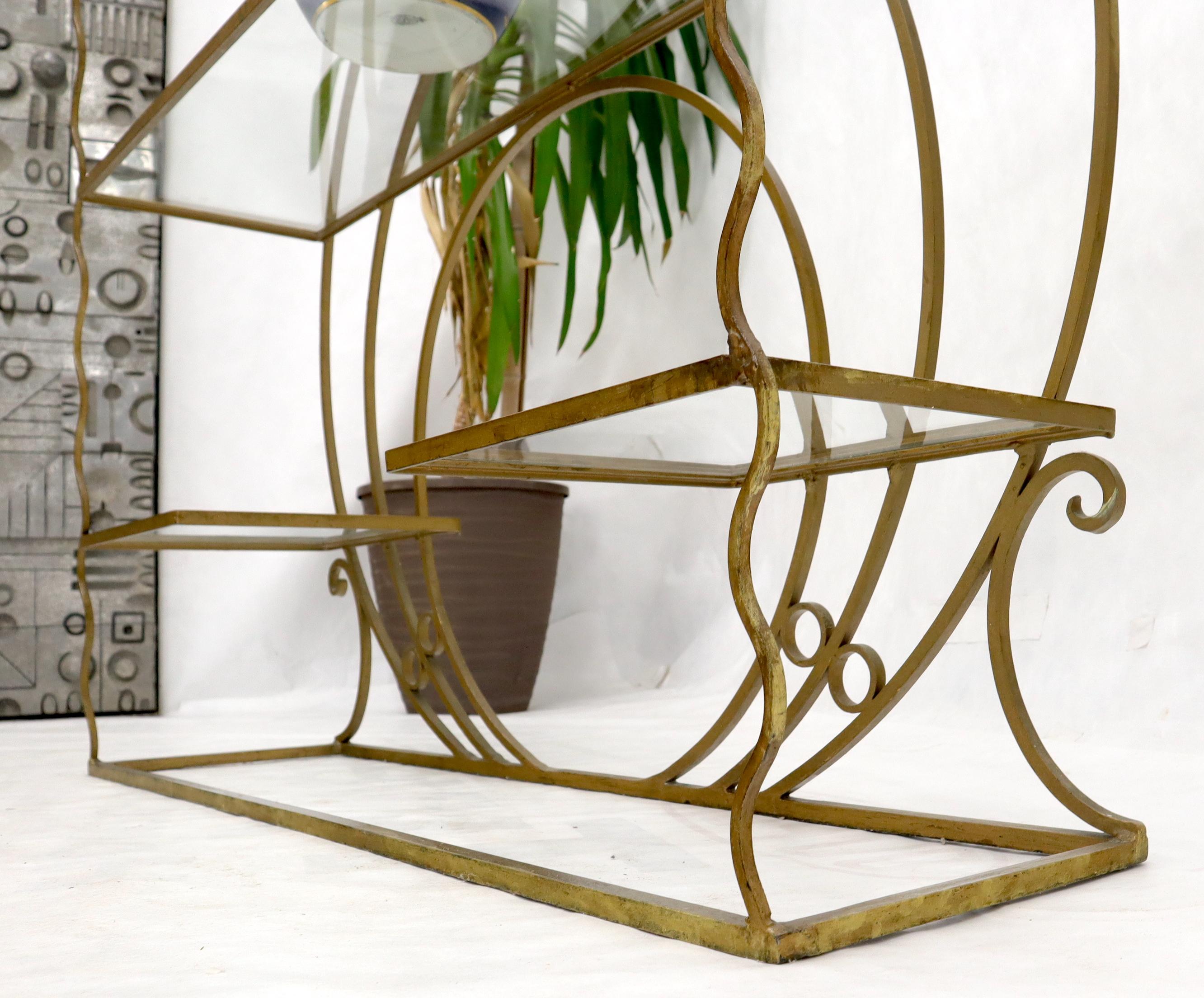 Decorative Gold Gilt Wrought Iron Glass Shelves Étagère In Good Condition In Rockaway, NJ