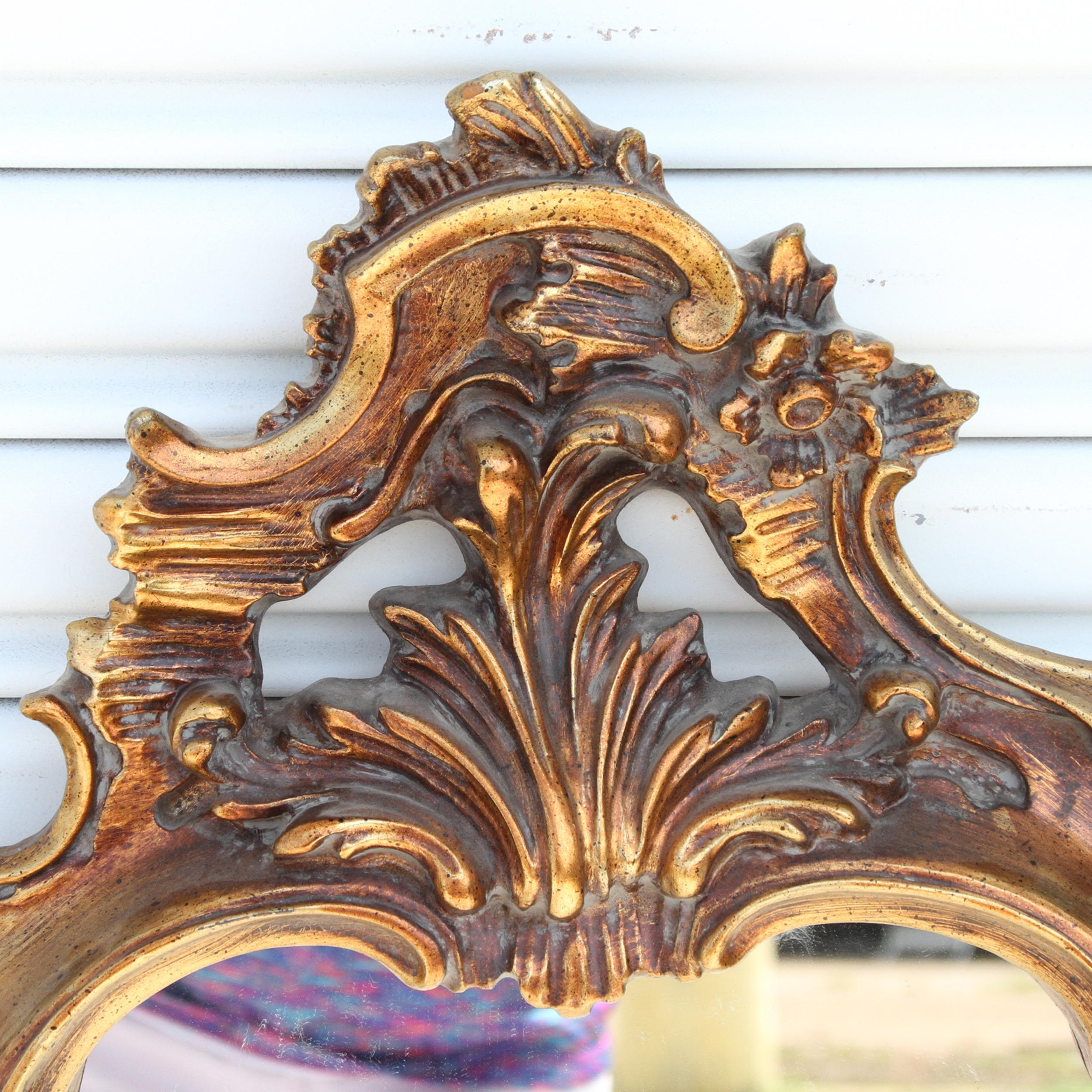 Américain Miroir décoratif en bois à feuilles d'or en vente