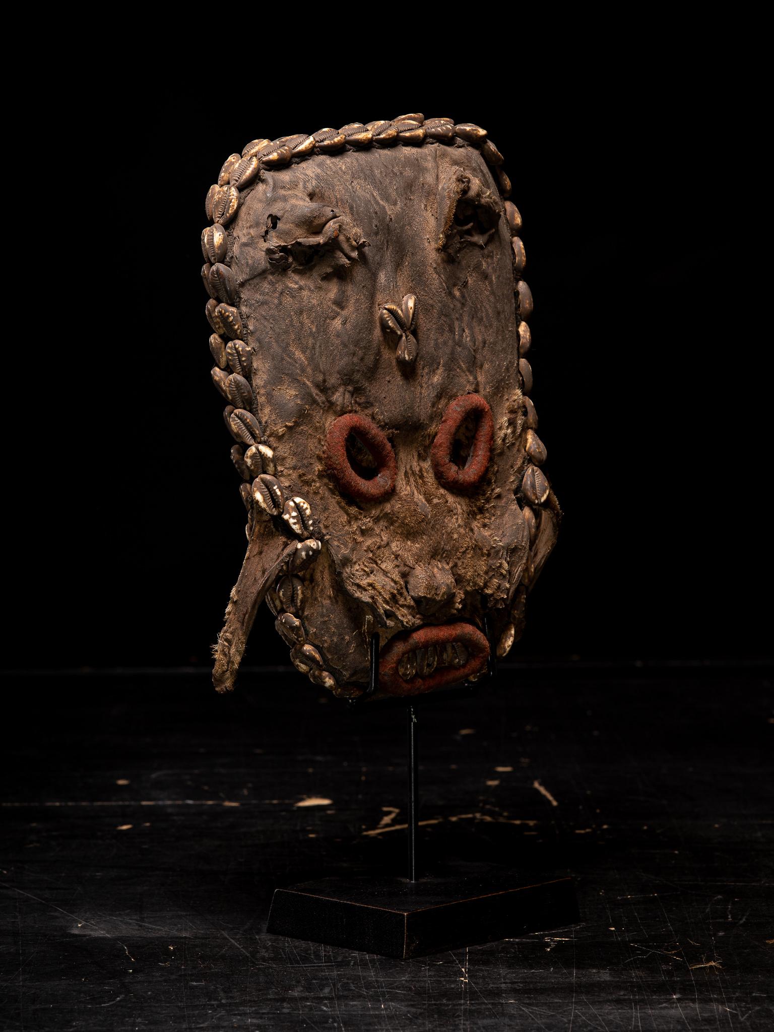 Dekorative Grasland-Leoparden-Maske aus Leopardenleder, Kamee im Angebot 2