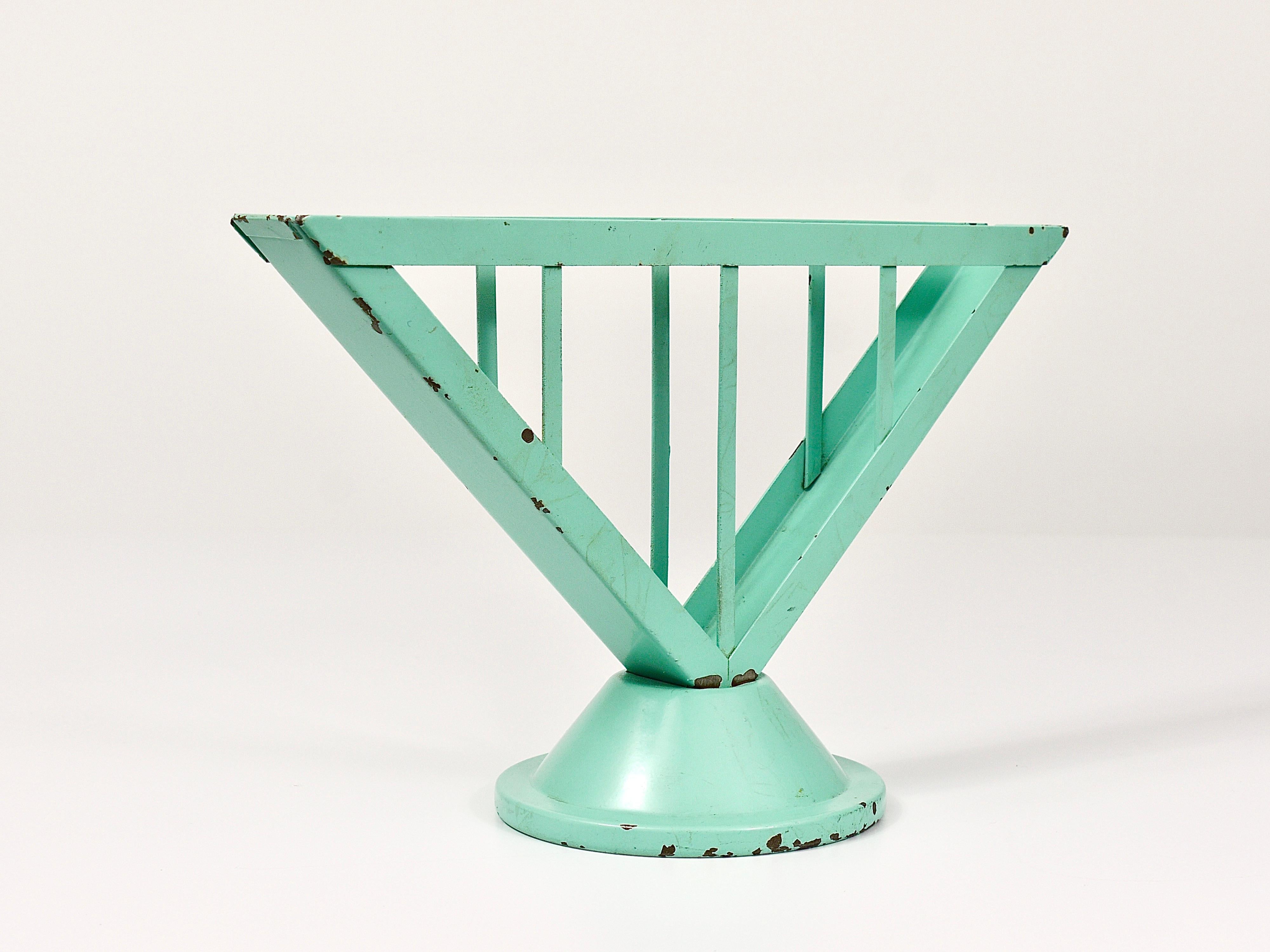 Decorative Green Marianne Brandt Avantgarde Bauhaus Napkin Holder, Ruppel, 1930s For Sale 4