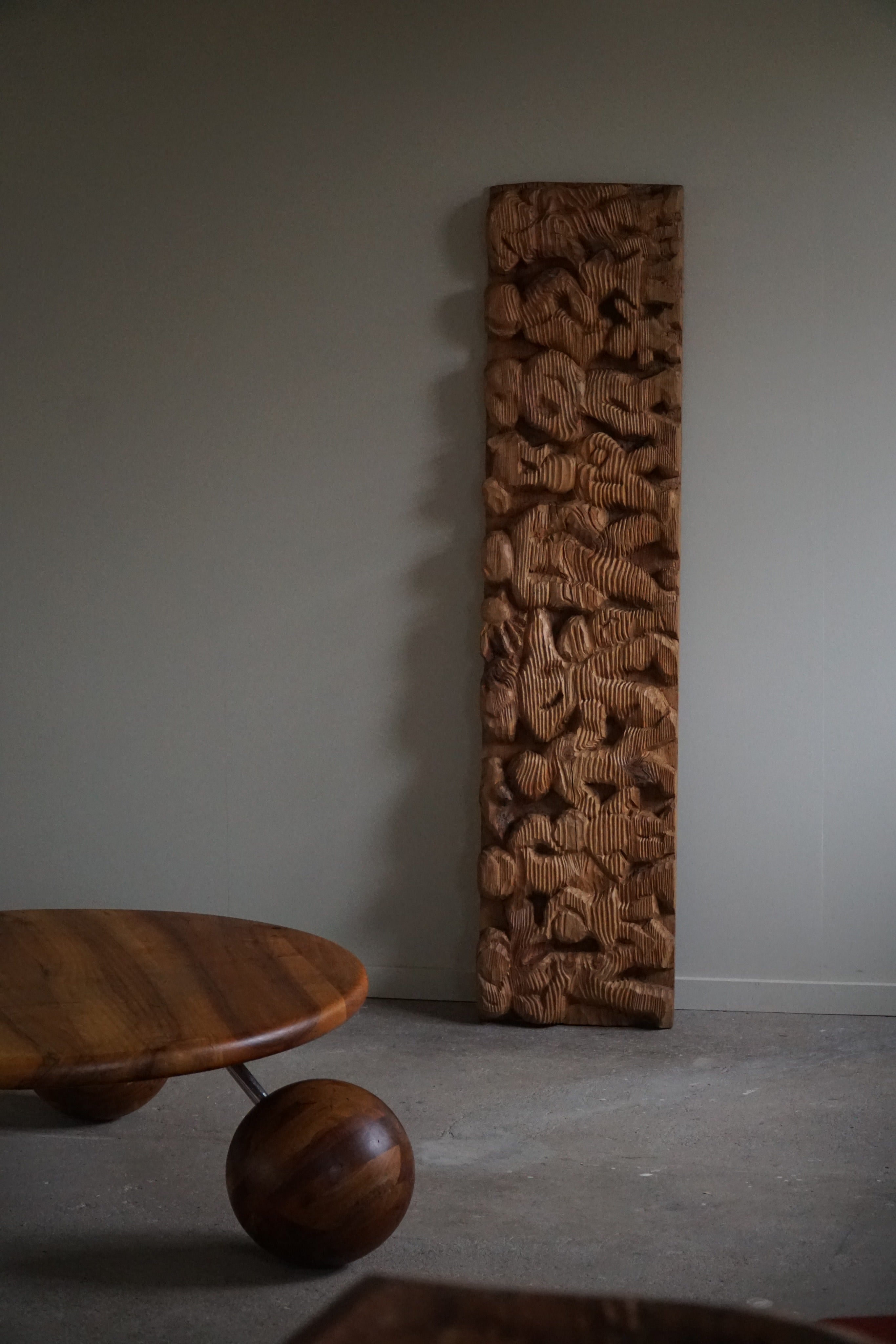 Escultura decorativa de madera tallada a mano, mediados de siglo, ebanista danés, años 70 Moderno orgánico en venta