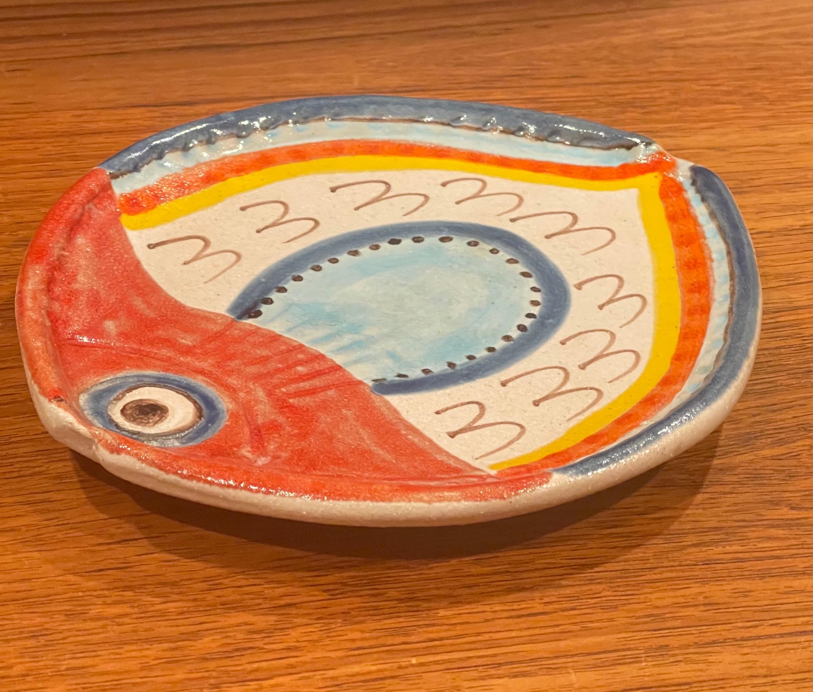 Decorative Hand Painted Italian Ceramic Fish Plate by DeSimone For Sale 5
