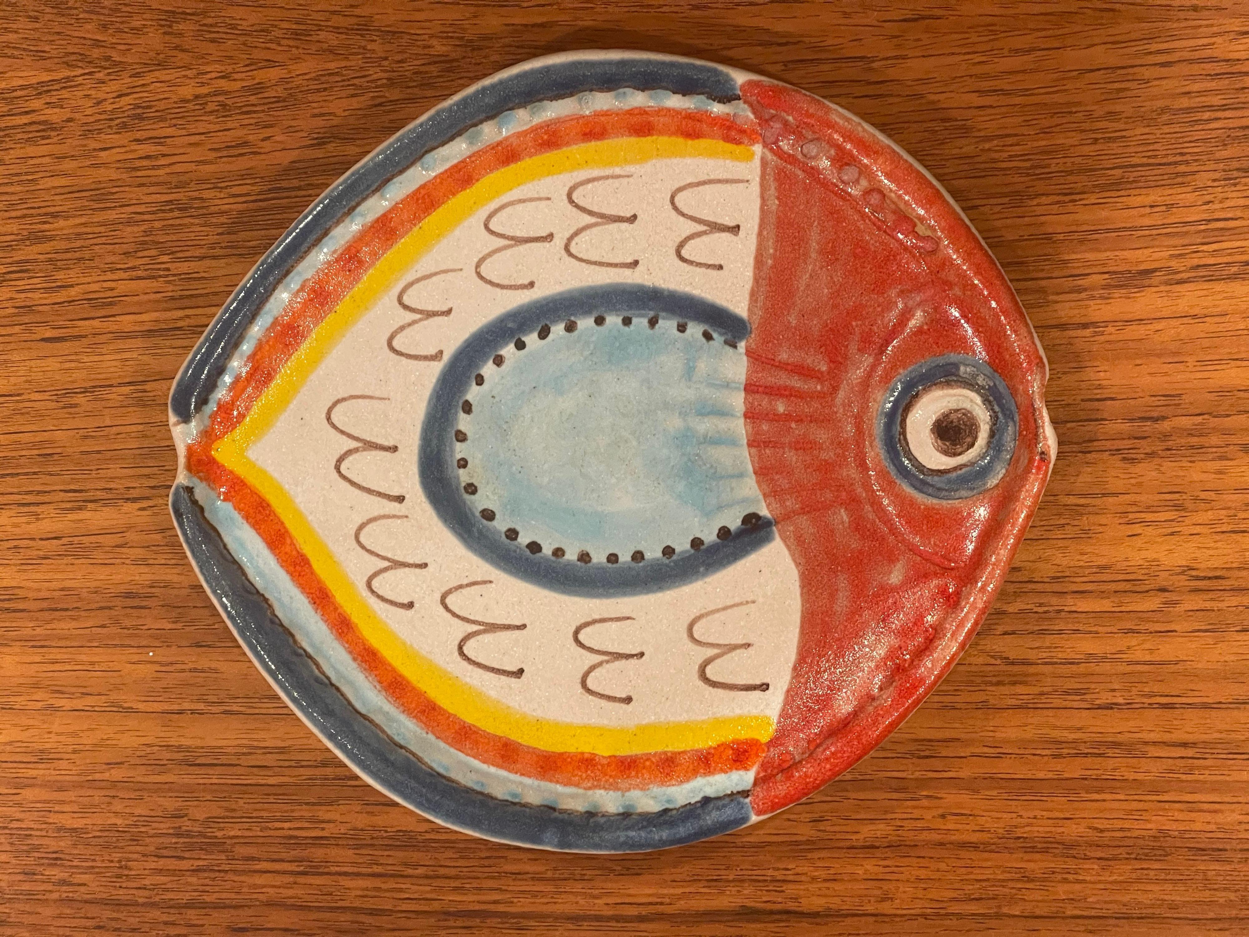 Mid-Century Modern Decorative Hand Painted Italian Ceramic Fish Plate by DeSimone For Sale