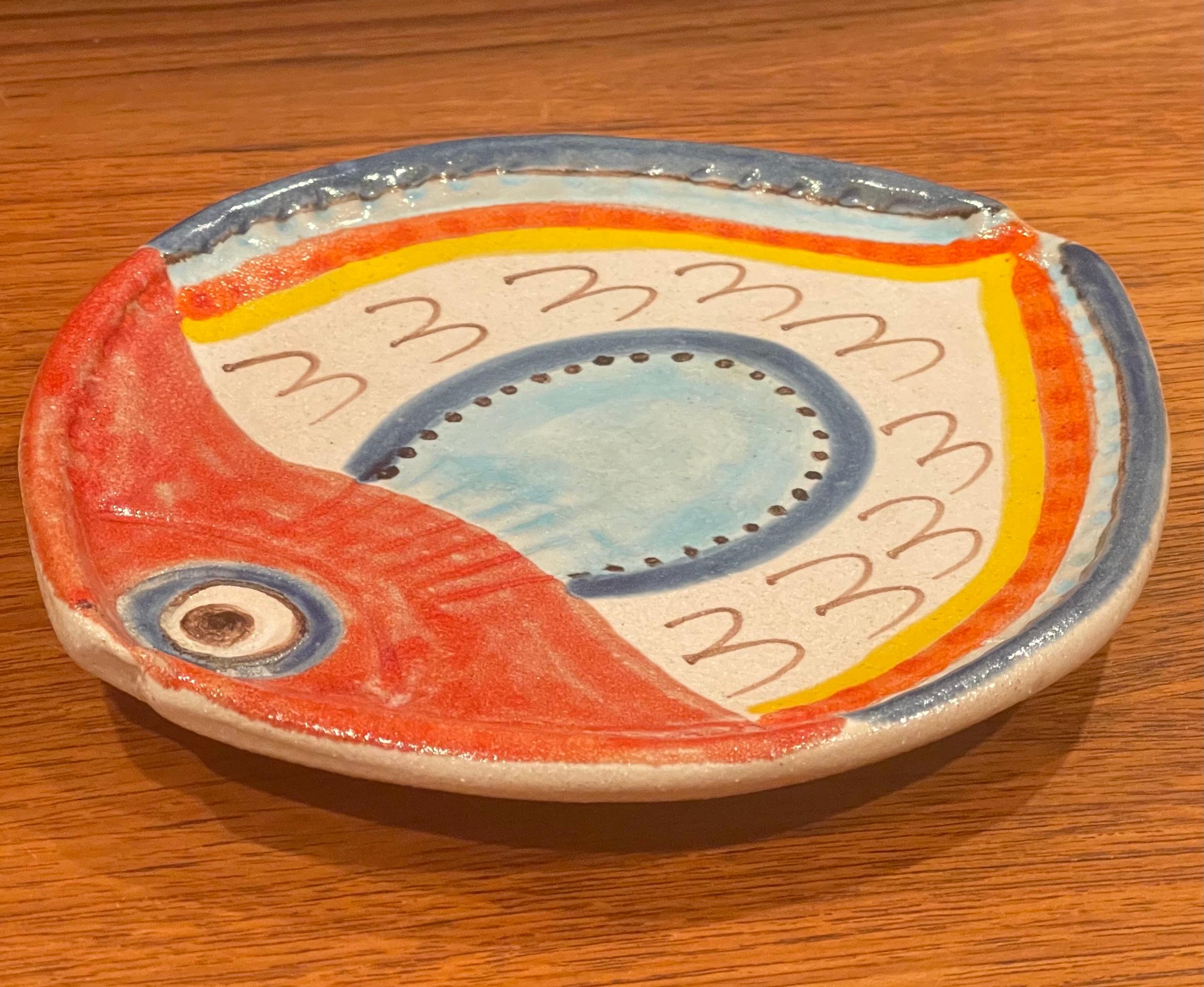 Decorative Hand Painted Italian Ceramic Fish Plate by DeSimone For Sale 2