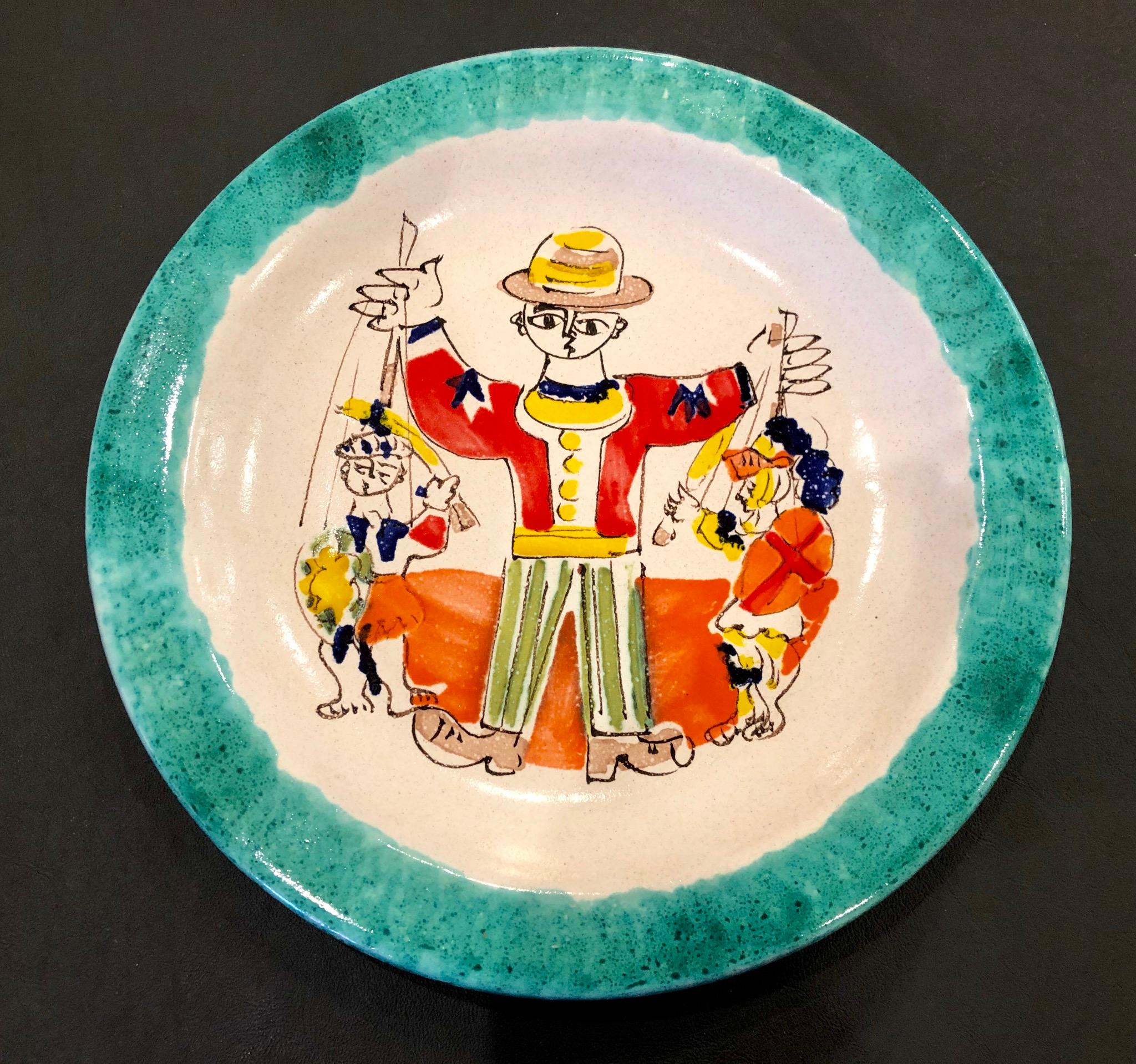 Beautiful design on these ceramic plate, highly collectible plate by DeSimone, circa 1960s, made in Italy, great condition no chips or cracks very light wear. Signed and numbered.