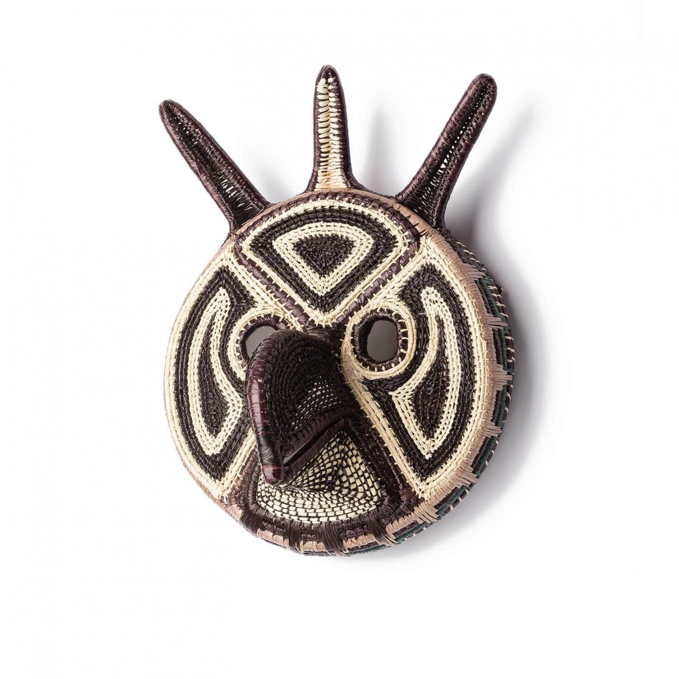 Dekorative handgewebte Maske aus Panama, Mascara von Ethic&Tropic

Diese außergewöhnlichen Kunst- und Dekorationsgegenstände stammen aus dem schamanischen Glauben und den Ritualen der indigenen Embera-Stämme in Panama. Durch die Schamanen kommen die