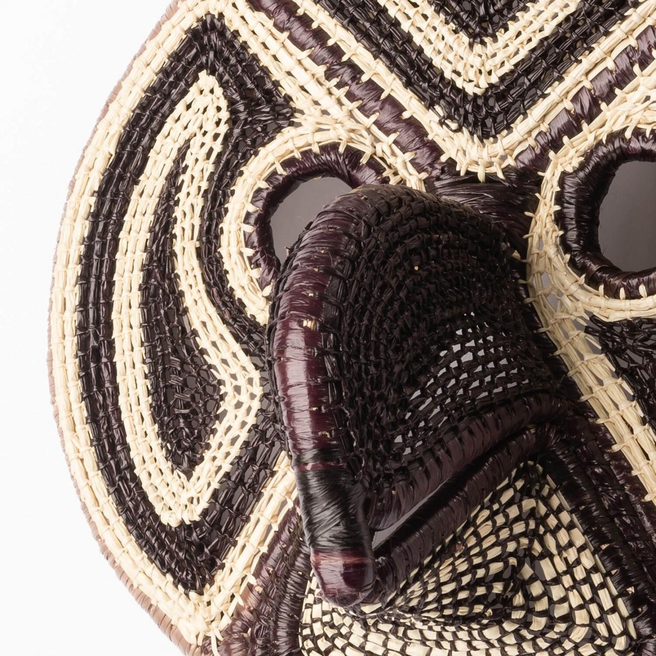 Primitif Mascara, masque décoratif tissé à la main du Panama, par Ethic&Tropic en vente