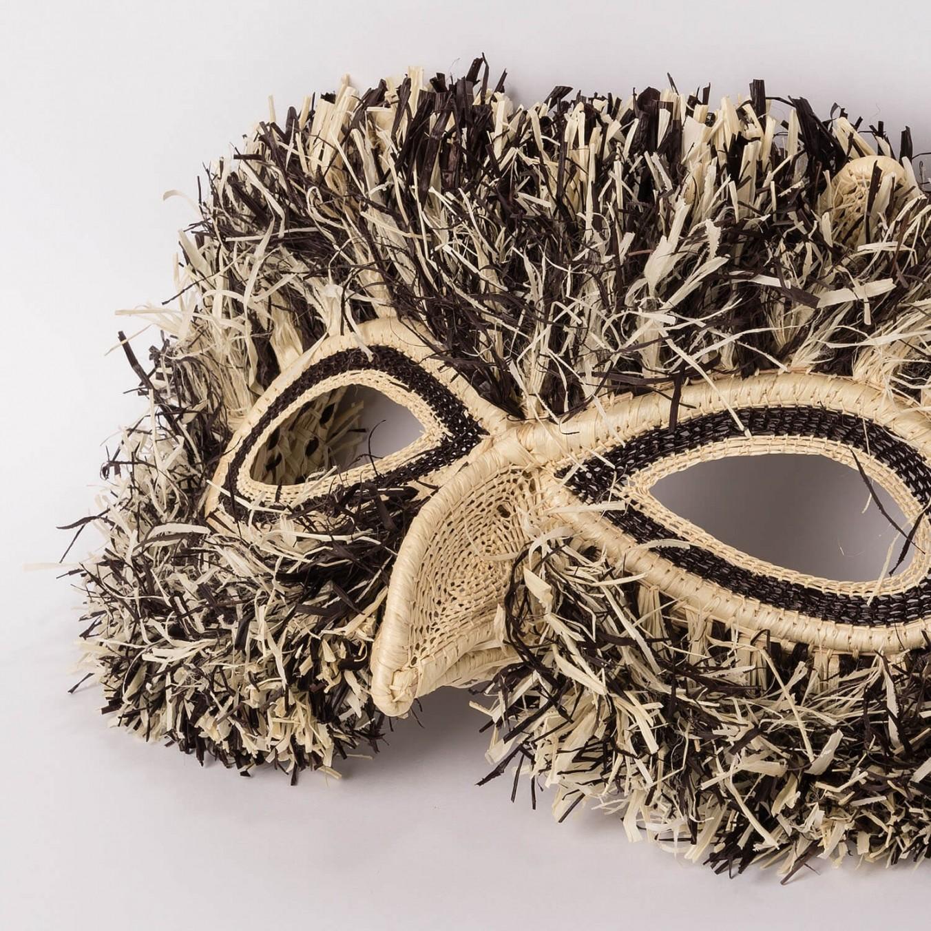 Primitive Decorative hand-woven mask from Panama, Mascara by Ethic&Tropic For Sale