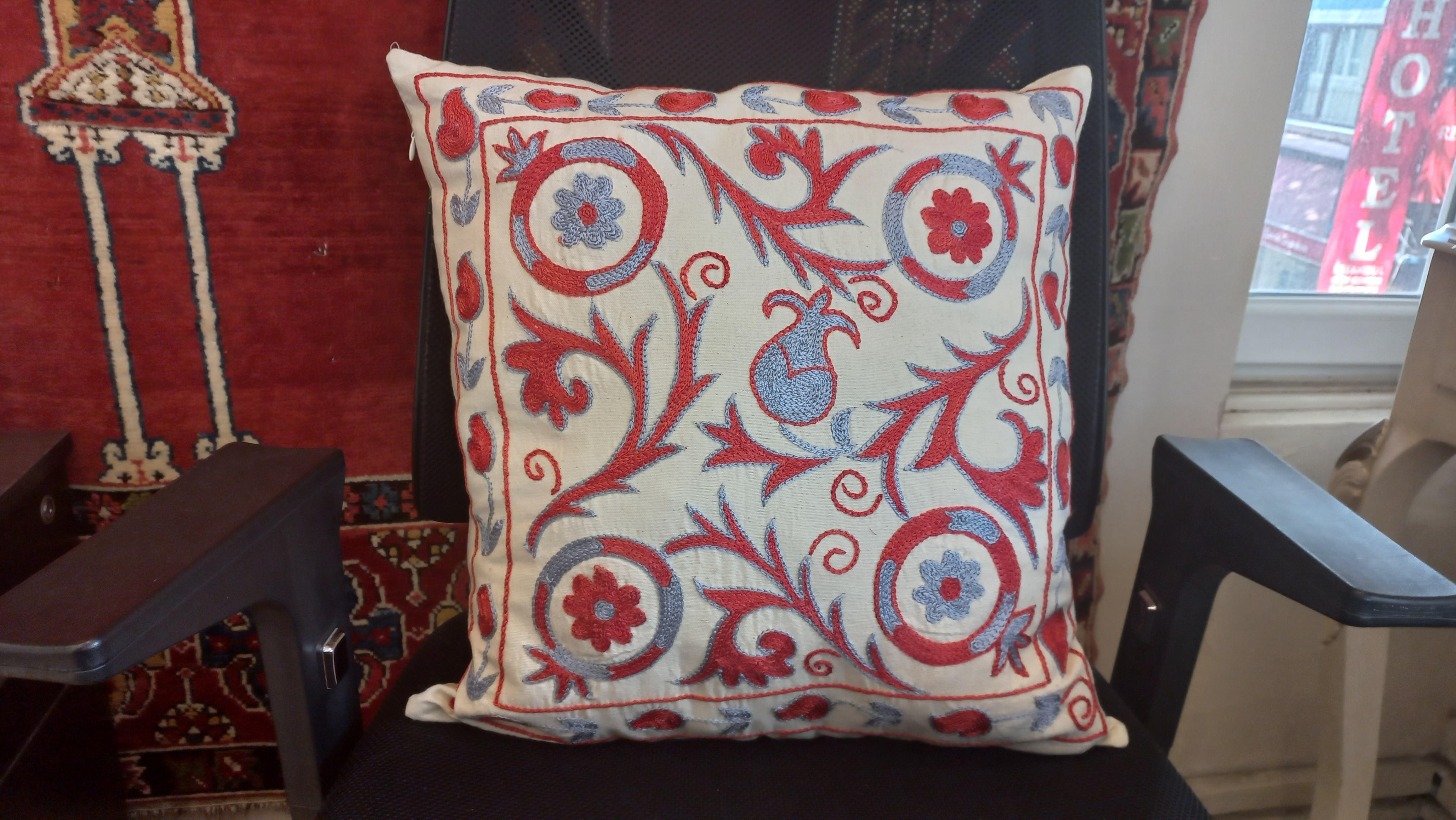 Decorative Handmade Suzani Cushion Cover, Uzbek Throw Pillow Cover For Sale 2
