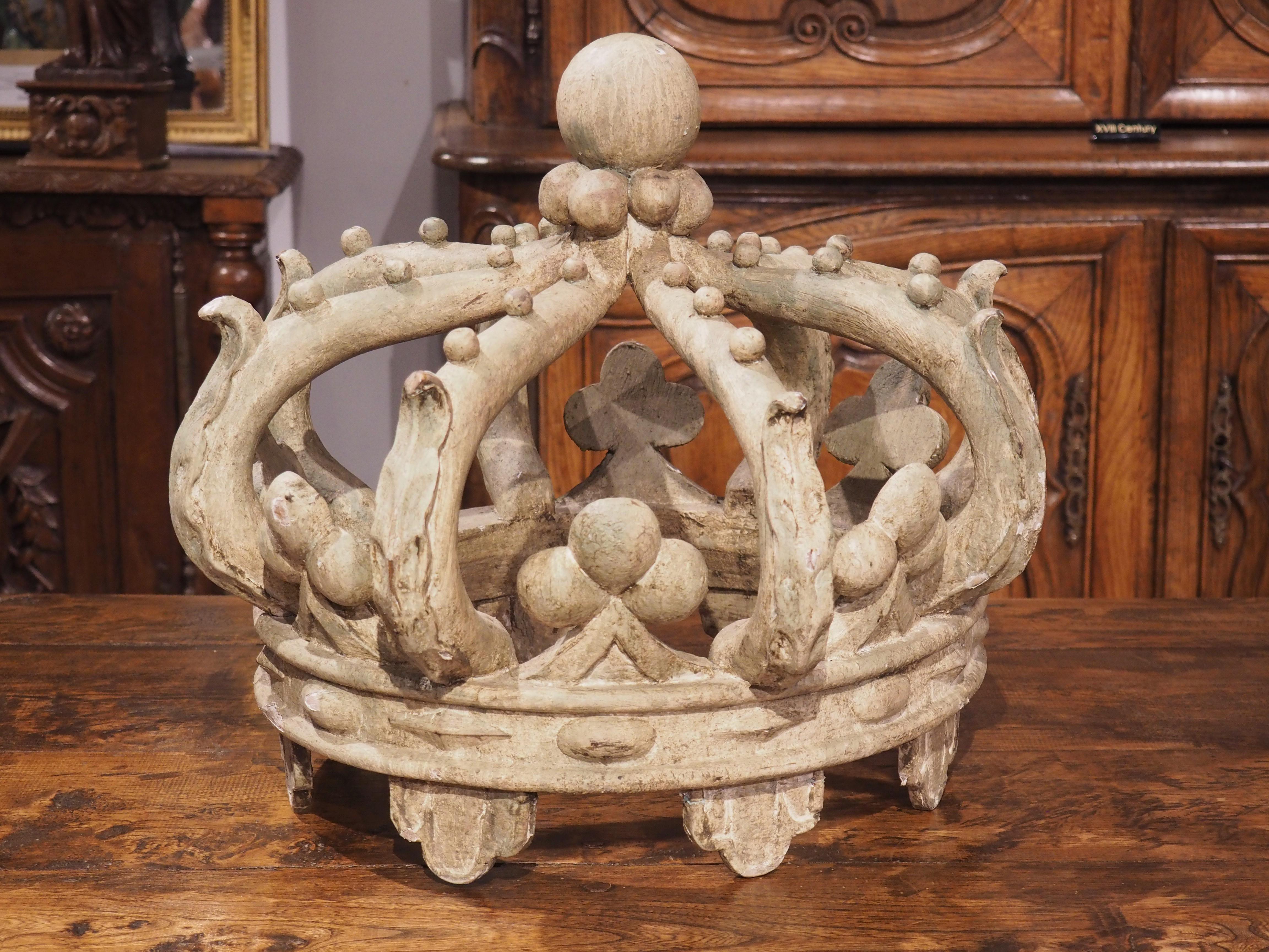 Decorative Italian Carved and Painted Wooden Corona Crown, 1950s 7