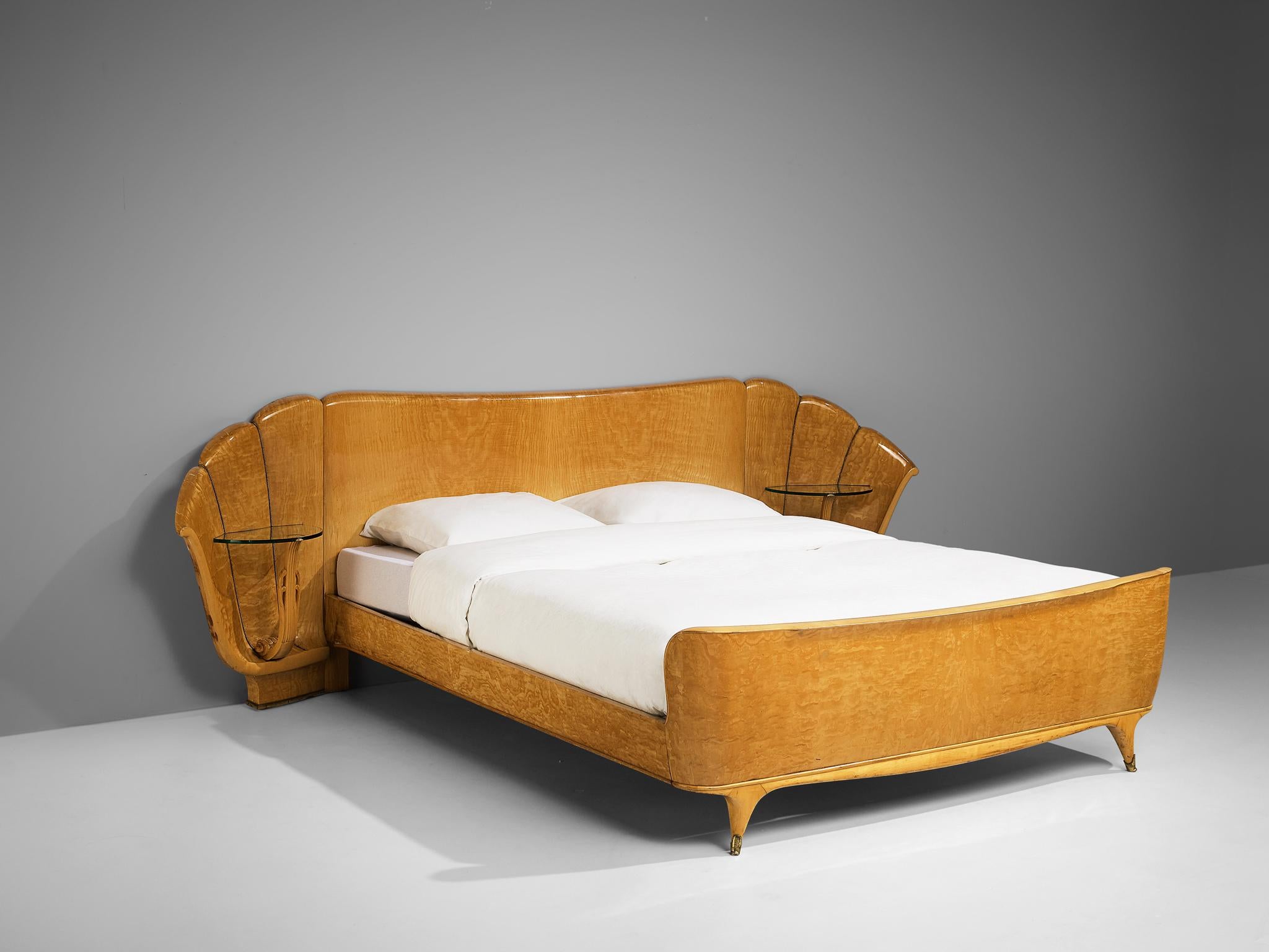 Dekoratives italienisches Queen-Bett aus Esche mit Aufbewahrungstabletts  im Angebot 4