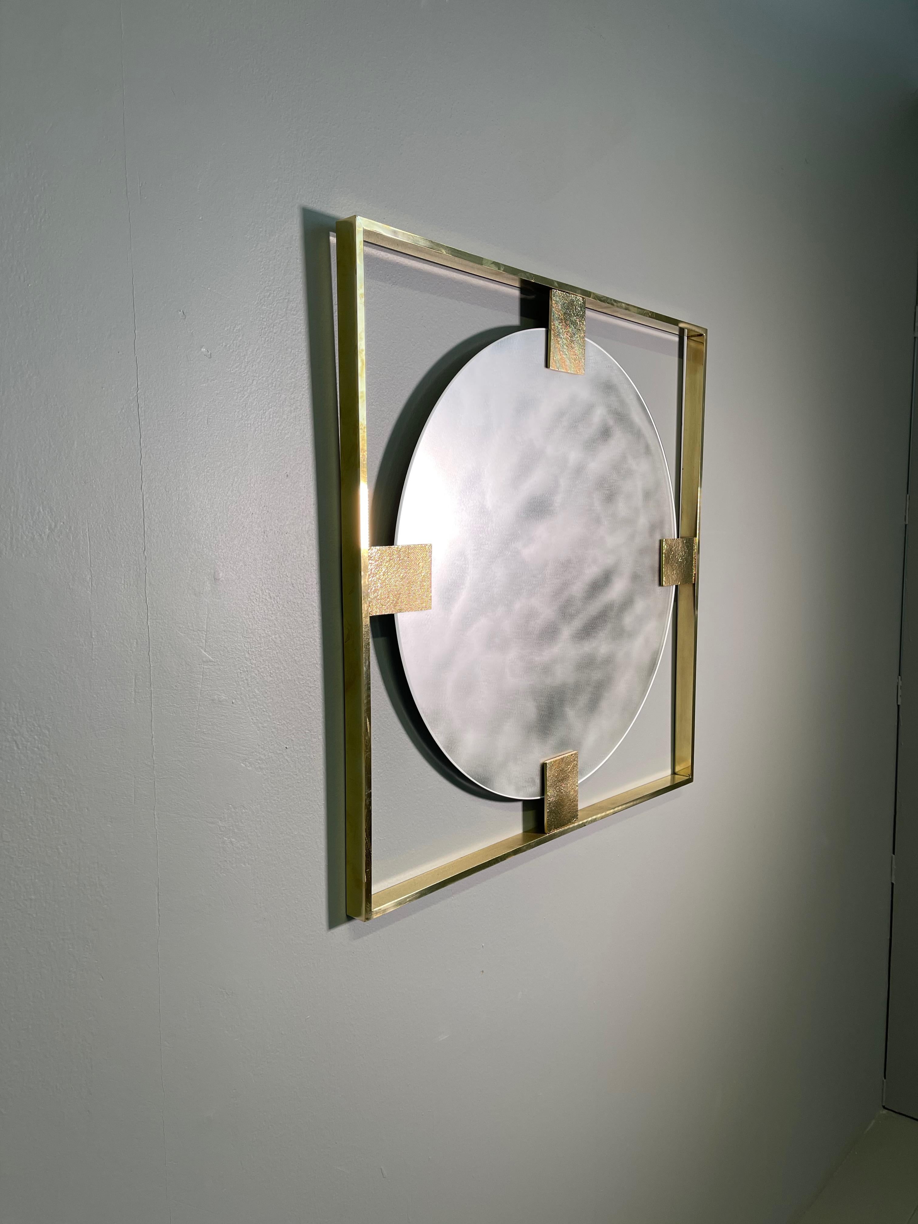 Miroirs décoratifs italiens ronds en laiton en vente 2