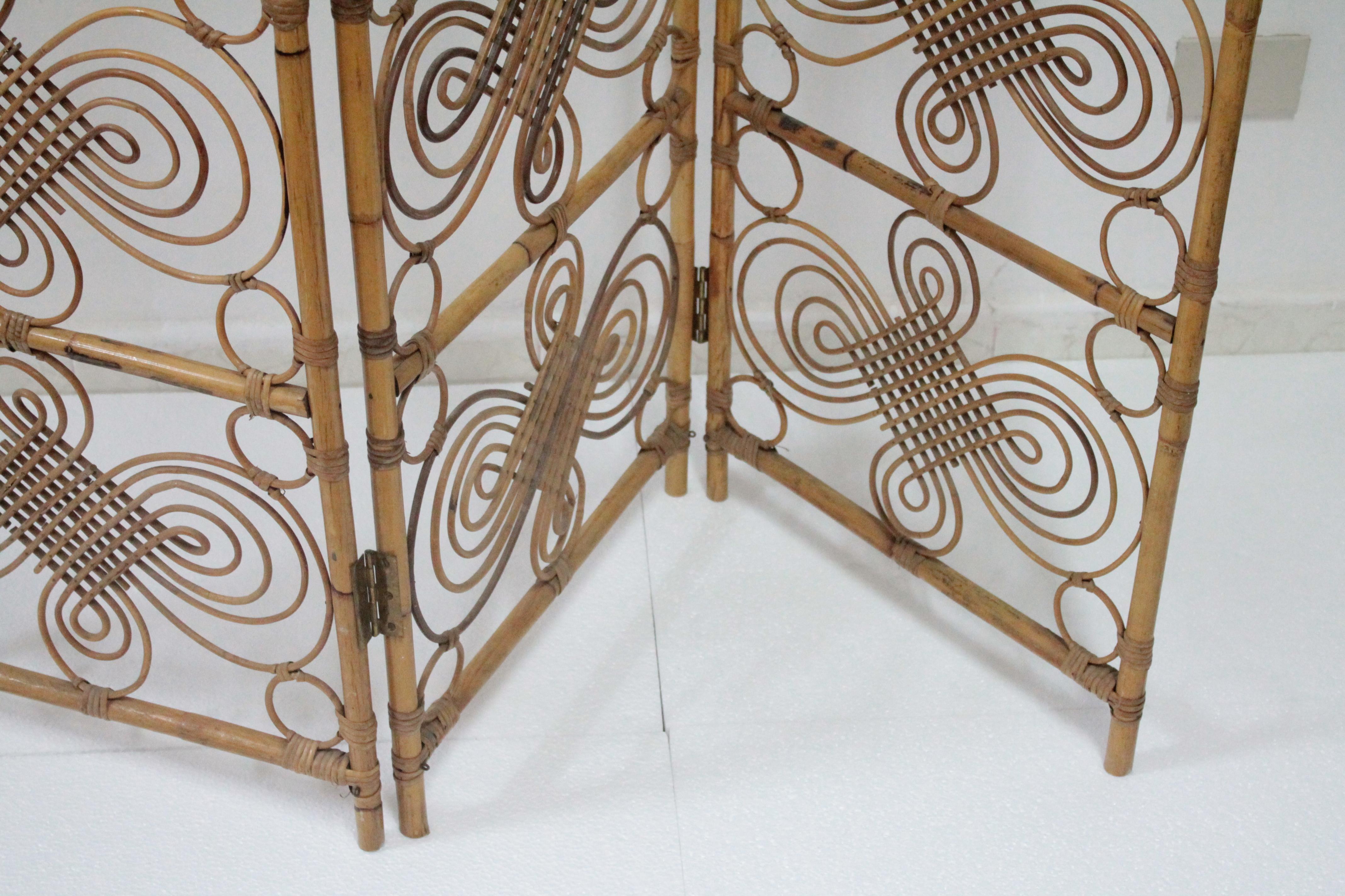 Decorative Italian Vintage Bamboo/Wicker Room Divider, 1970s In Good Condition For Sale In Palermo, Palermo