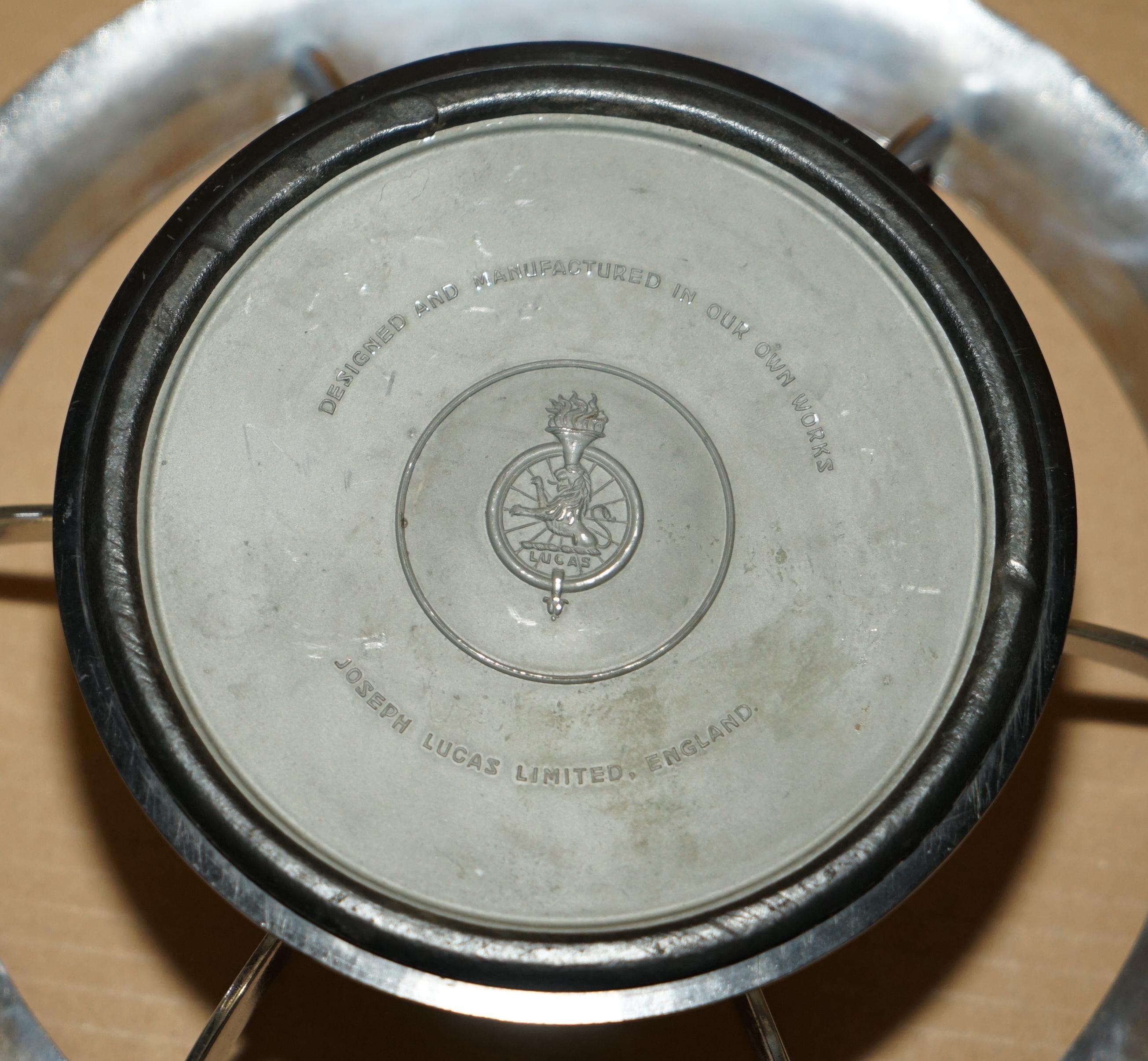 Fatto a mano VASCHERA A FORMA DI RUOTA IN CROMIO DECORATIVI Joseph Luca Industrie Inghilterra in vendita