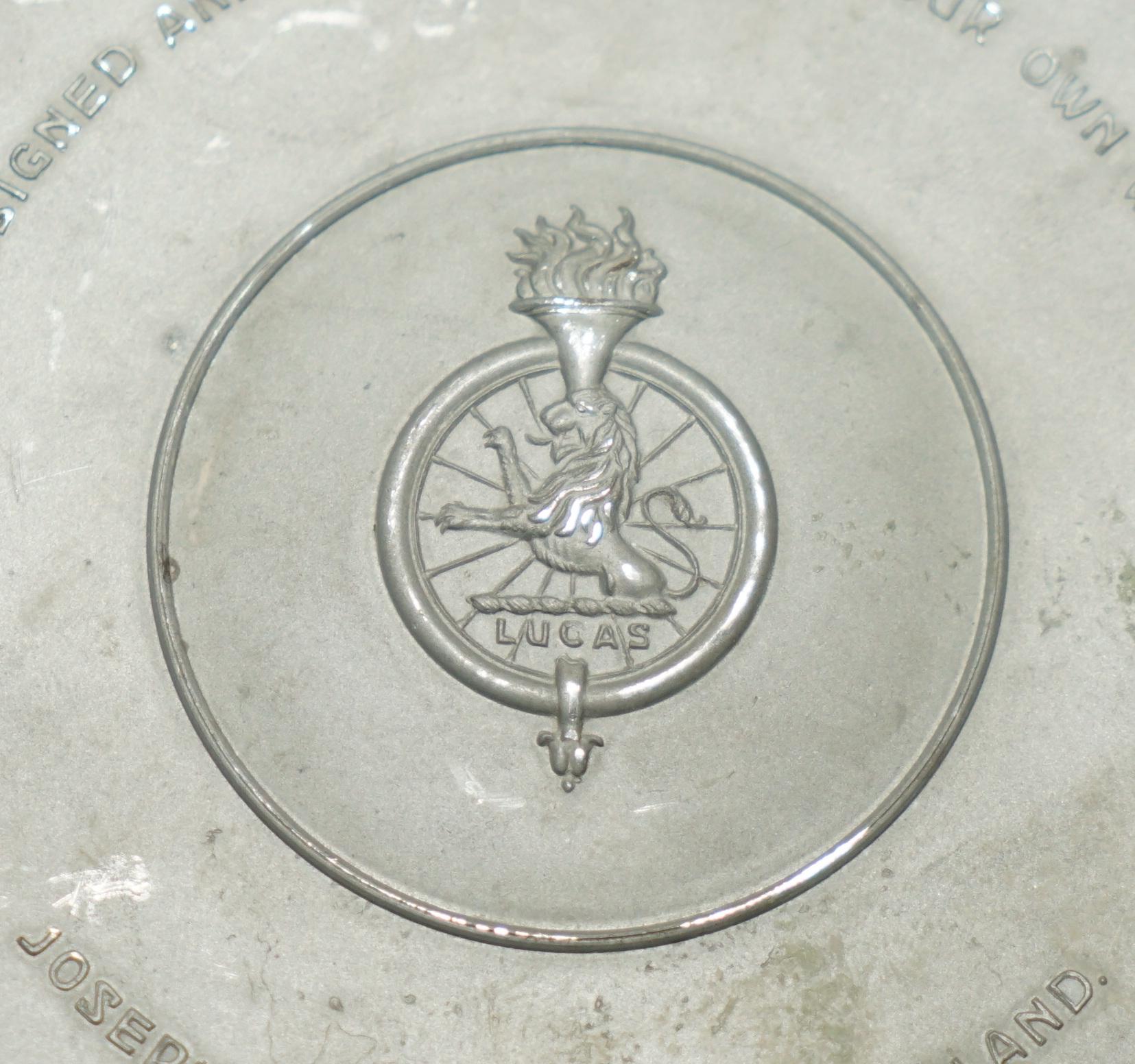 Metà XX secolo VASCHERA A FORMA DI RUOTA IN CROMIO DECORATIVI Joseph Luca Industrie Inghilterra in vendita