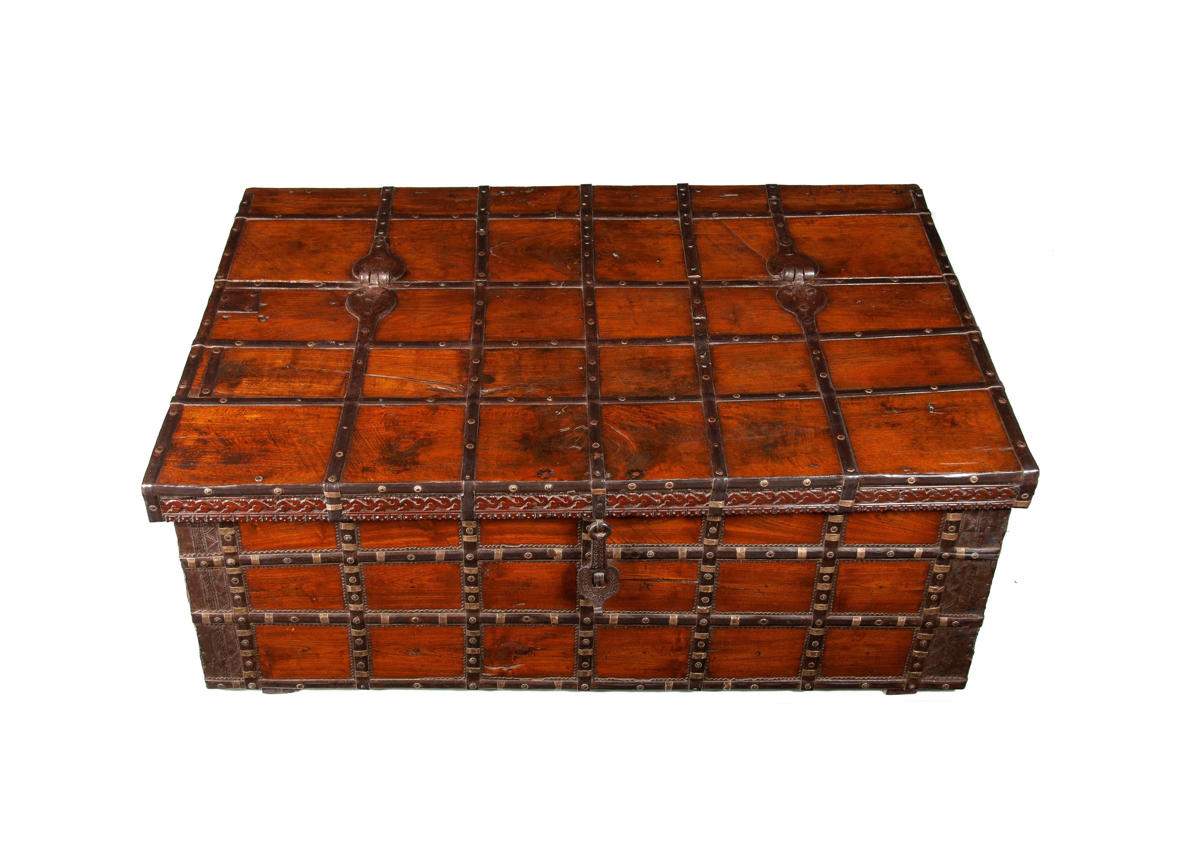 Decorative Large Antique Anglo-Indian Trunk, Coffee Table 1