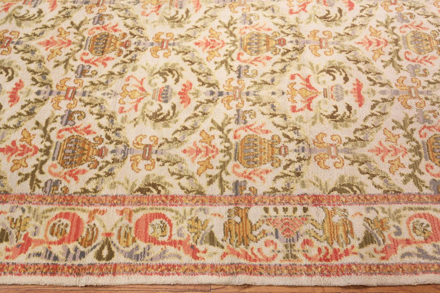 Wool Antique Spanish Rug. Size: 9 ft 7 in x 15 ft 7 in For Sale