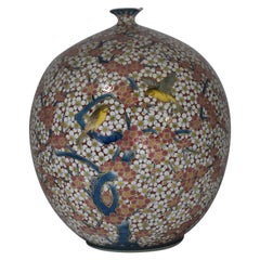 Decorative Large Japanese Imari Porcelain Vase by Contemporary Master Artist
