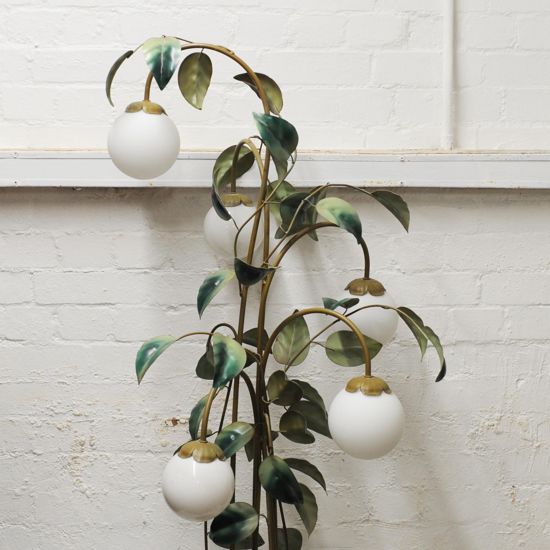 Decorative Leaf and Vine Green Toleware Floor Lamp attributed to Hans Kögl, 1970 For Sale 6