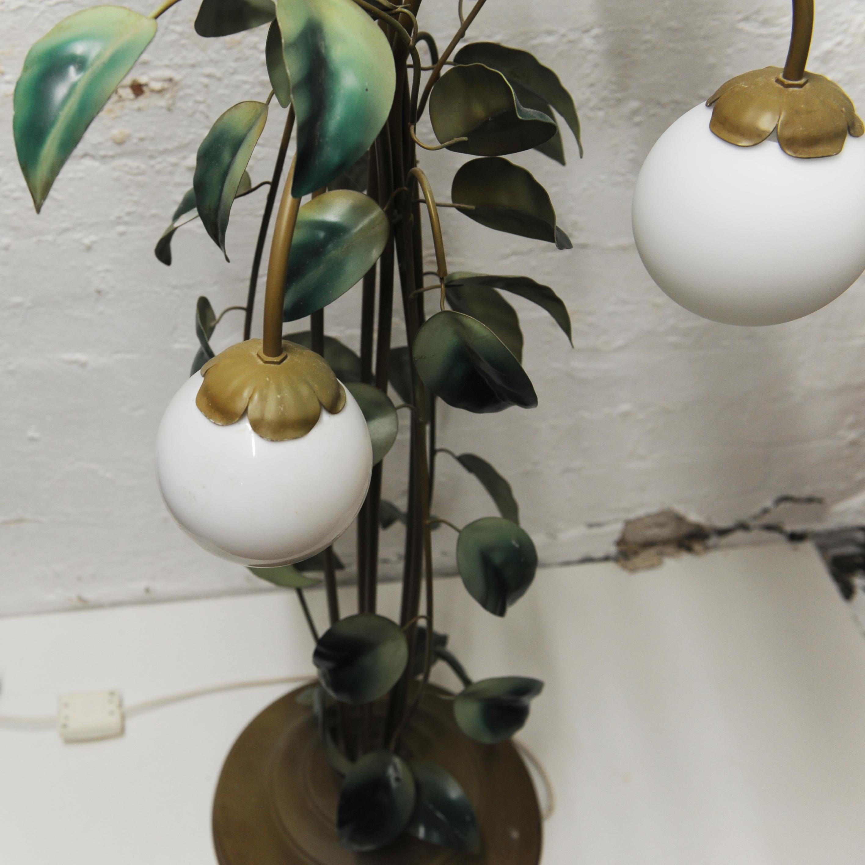 Decorative Leaf and Vine Green Toleware Floor Lamp attributed to Hans Kögl, 1970 For Sale 2