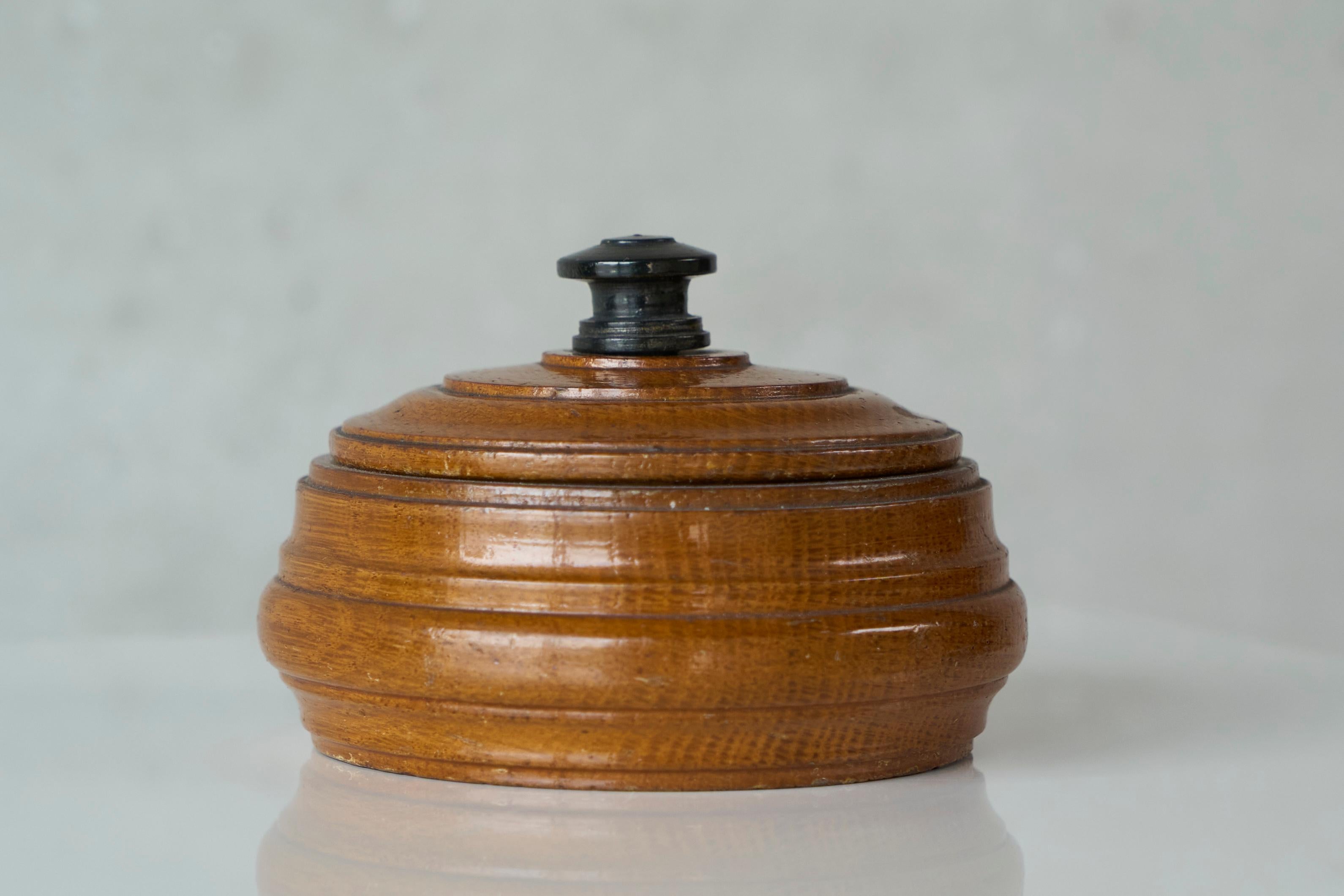 Hand-Crafted Decorative Lidded Box in Wood 1930s For Sale