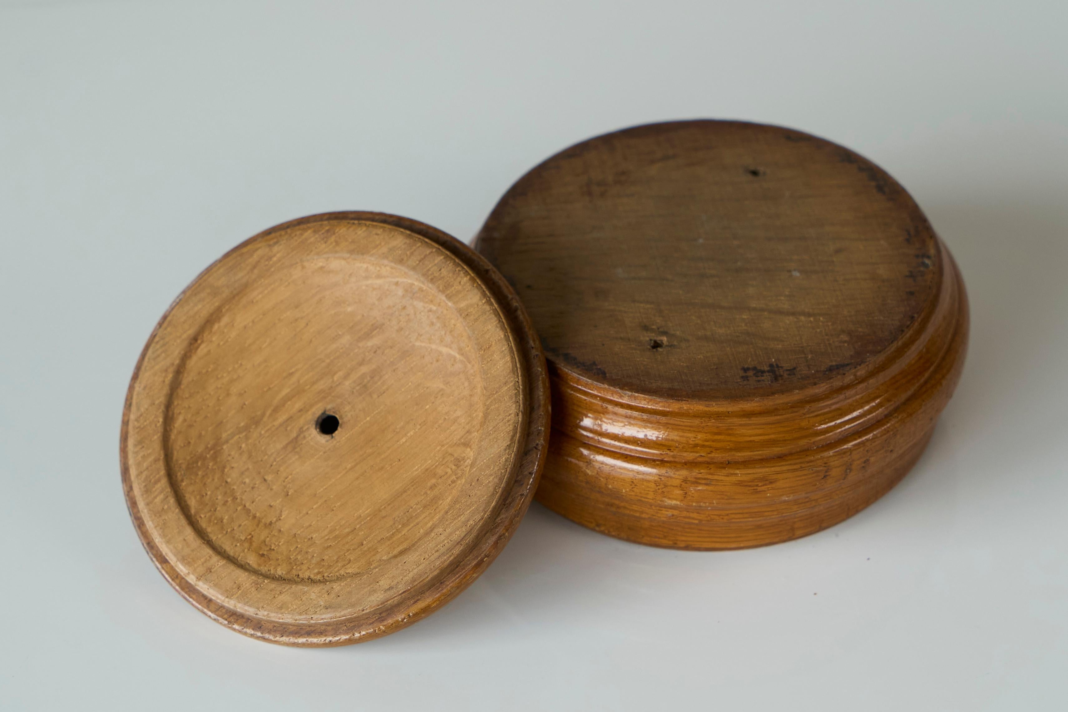 20th Century Decorative Lidded Box in Wood 1930s For Sale