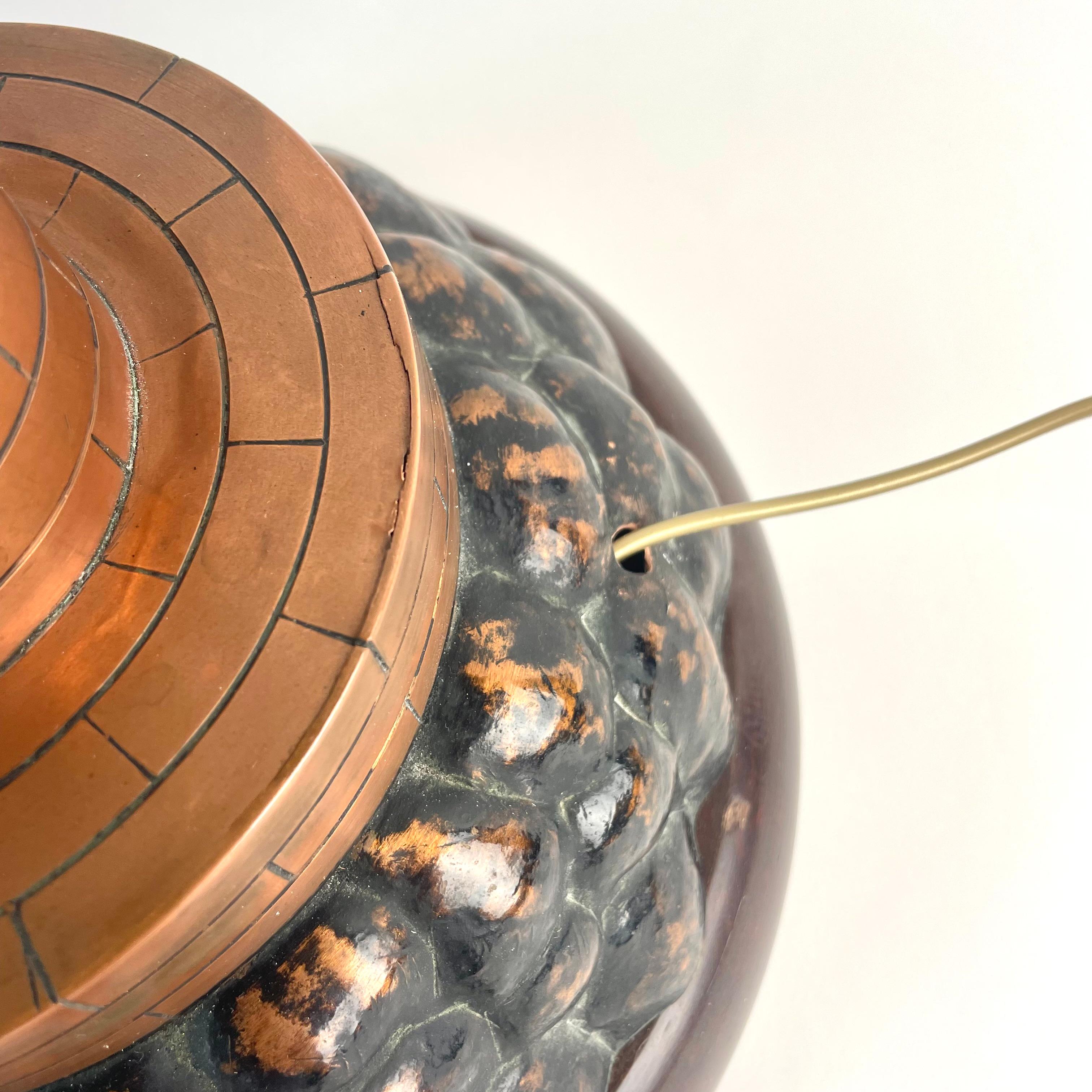 Lampe de table décorative en cuivre et laiton, début du 20e siècle en vente 7