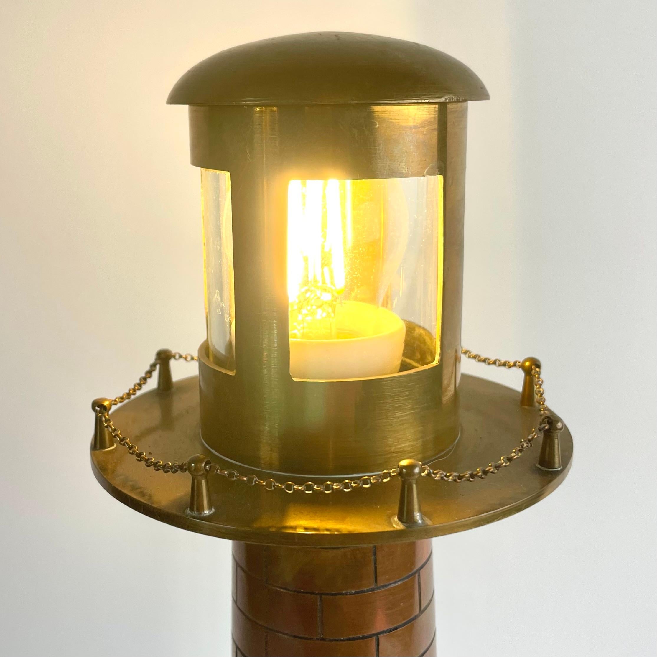 Laiton Lampe de table décorative en cuivre et laiton, début du 20e siècle en vente