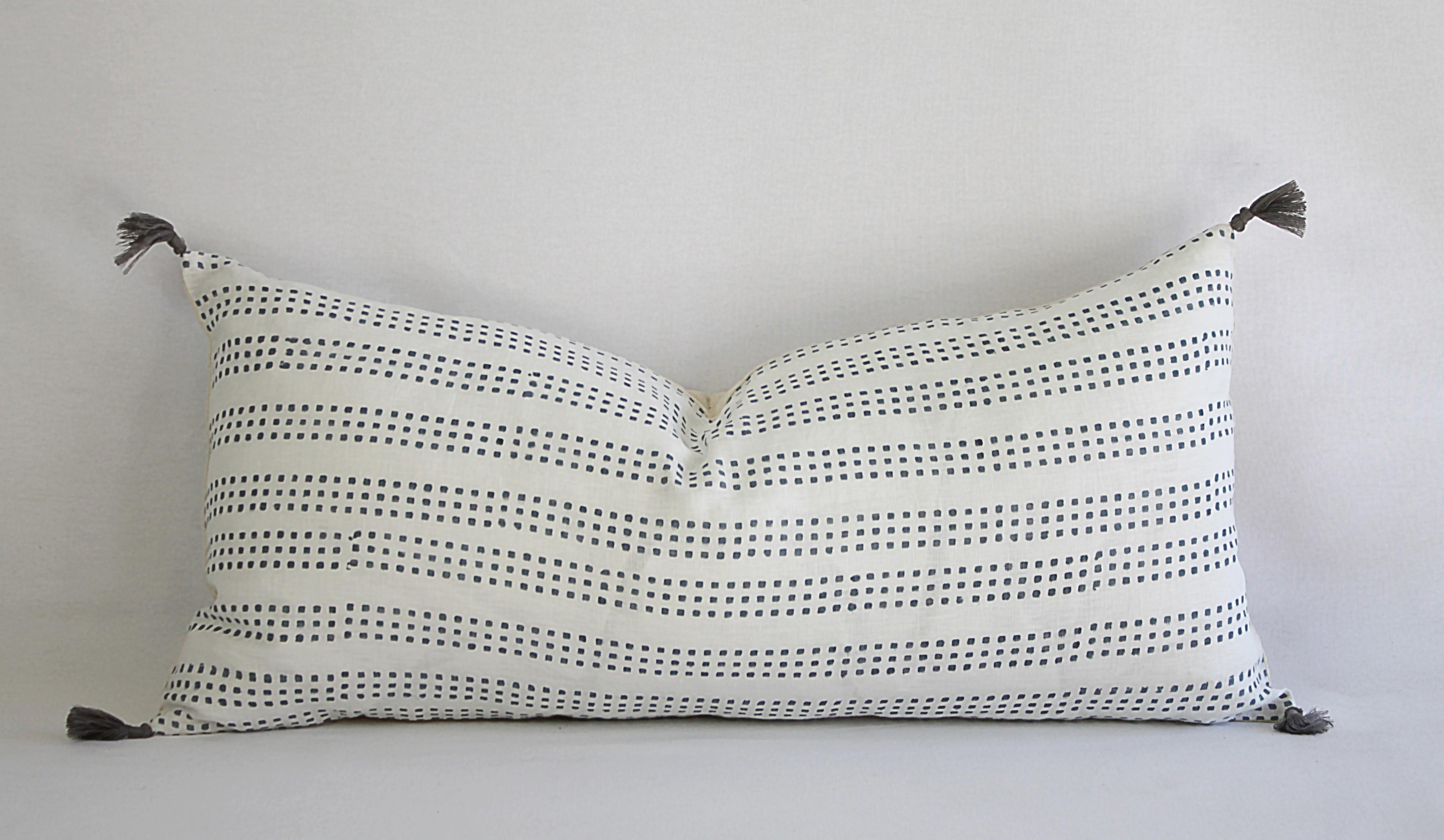 Decorative Lumbar Pillow with Fringe 1