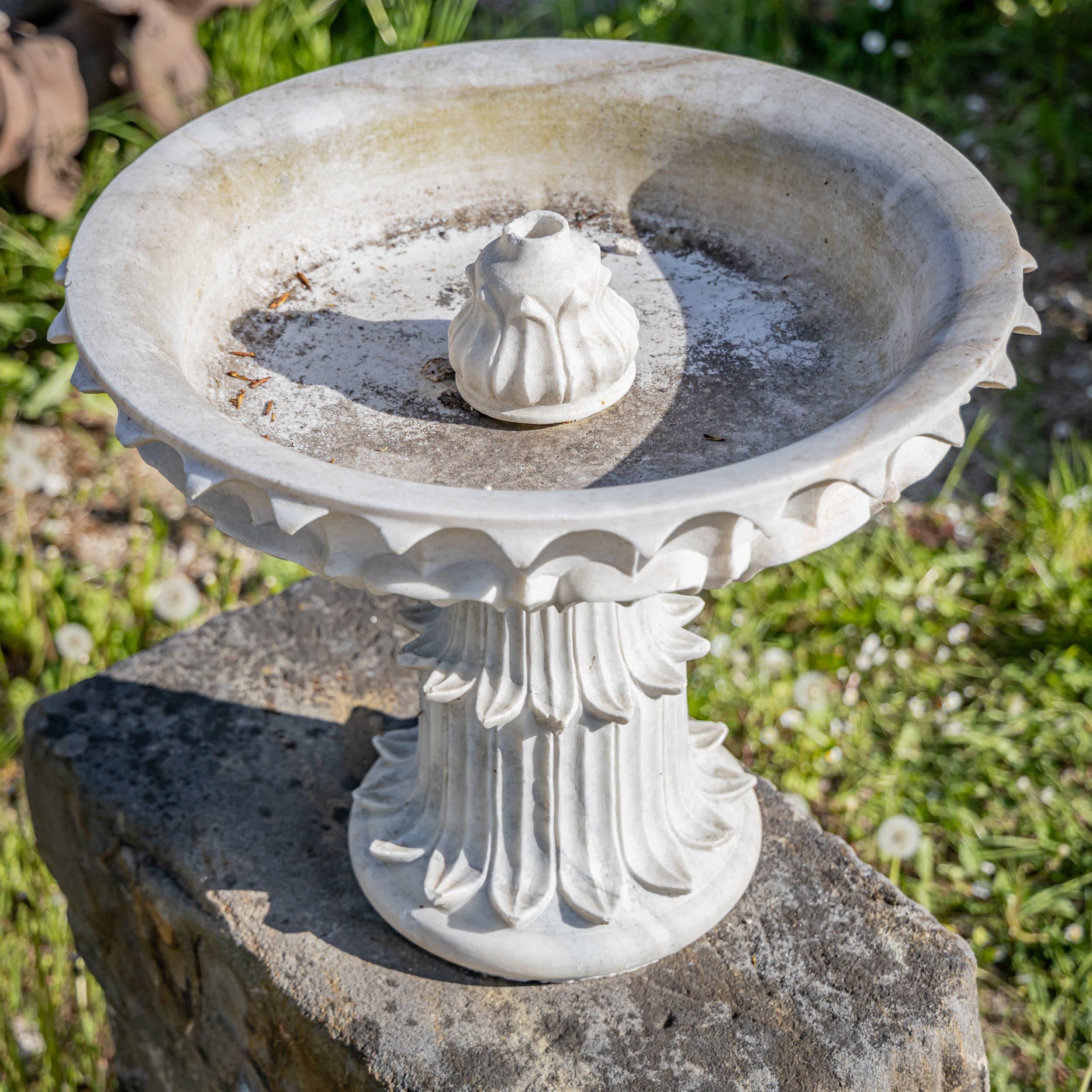 European Decorative Marble Bowl as Fountain For Sale
