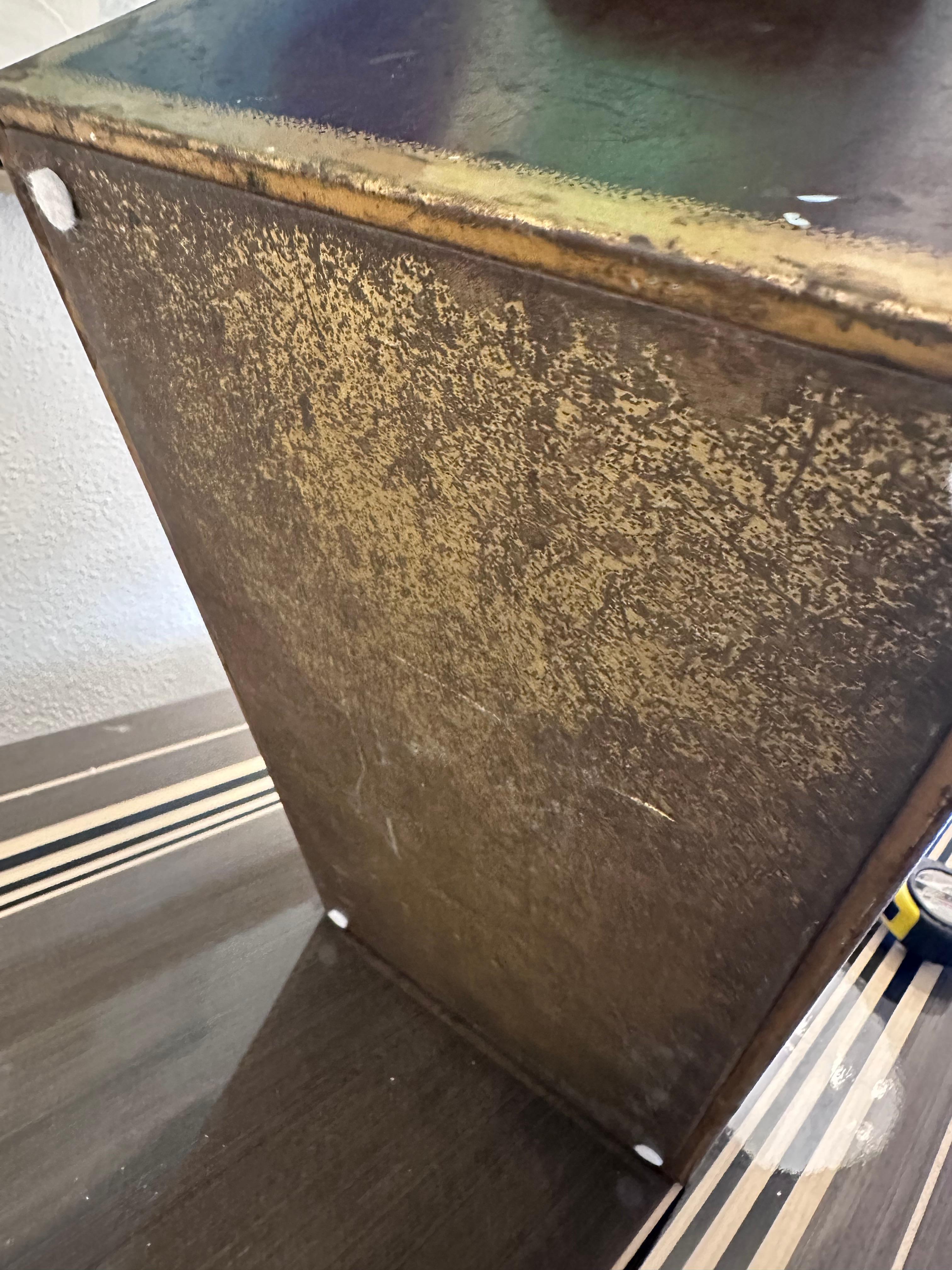 Dekorative Metallbox mit Eichel- und Laubdekoration (20. Jahrhundert) im Angebot