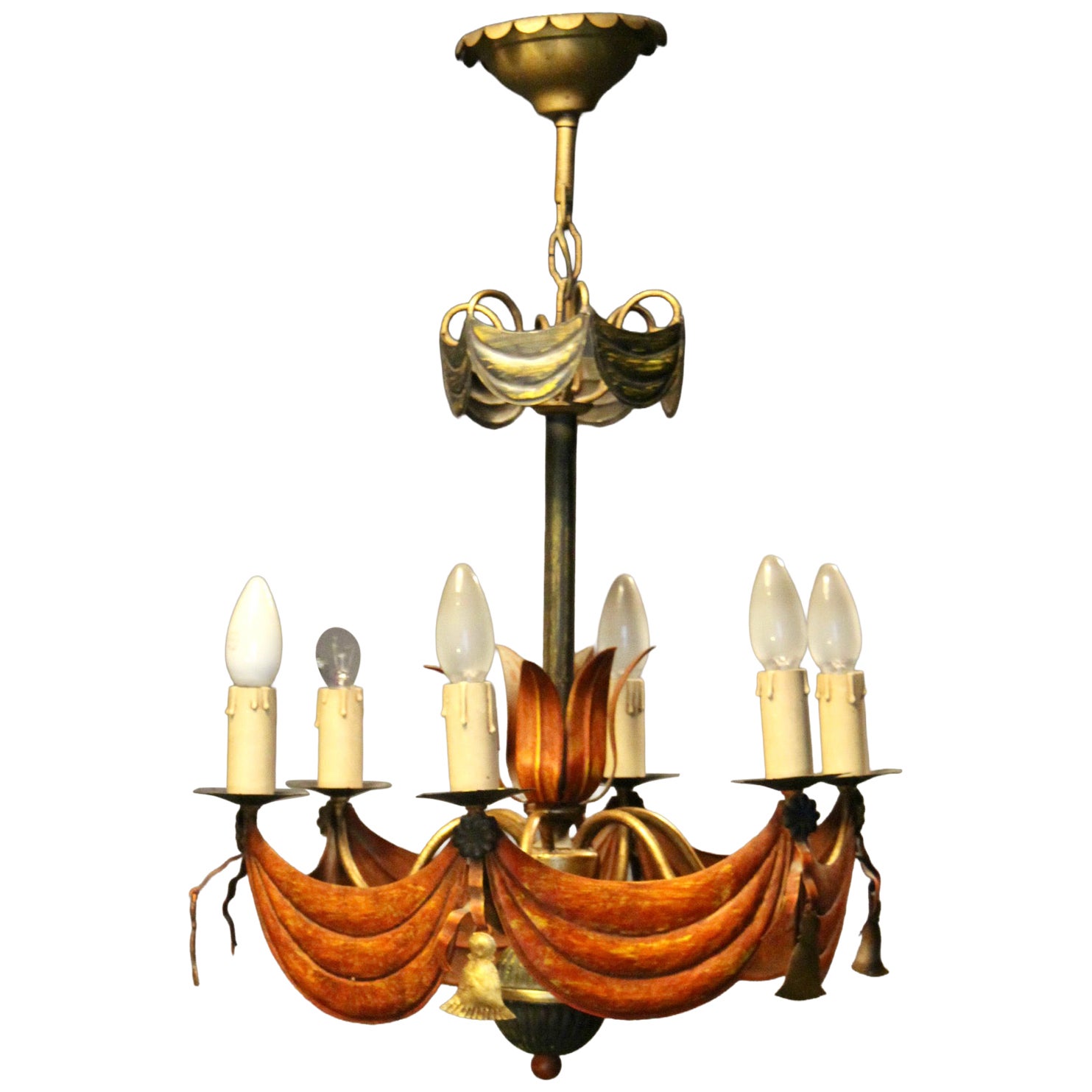 Araña decorativa de metal