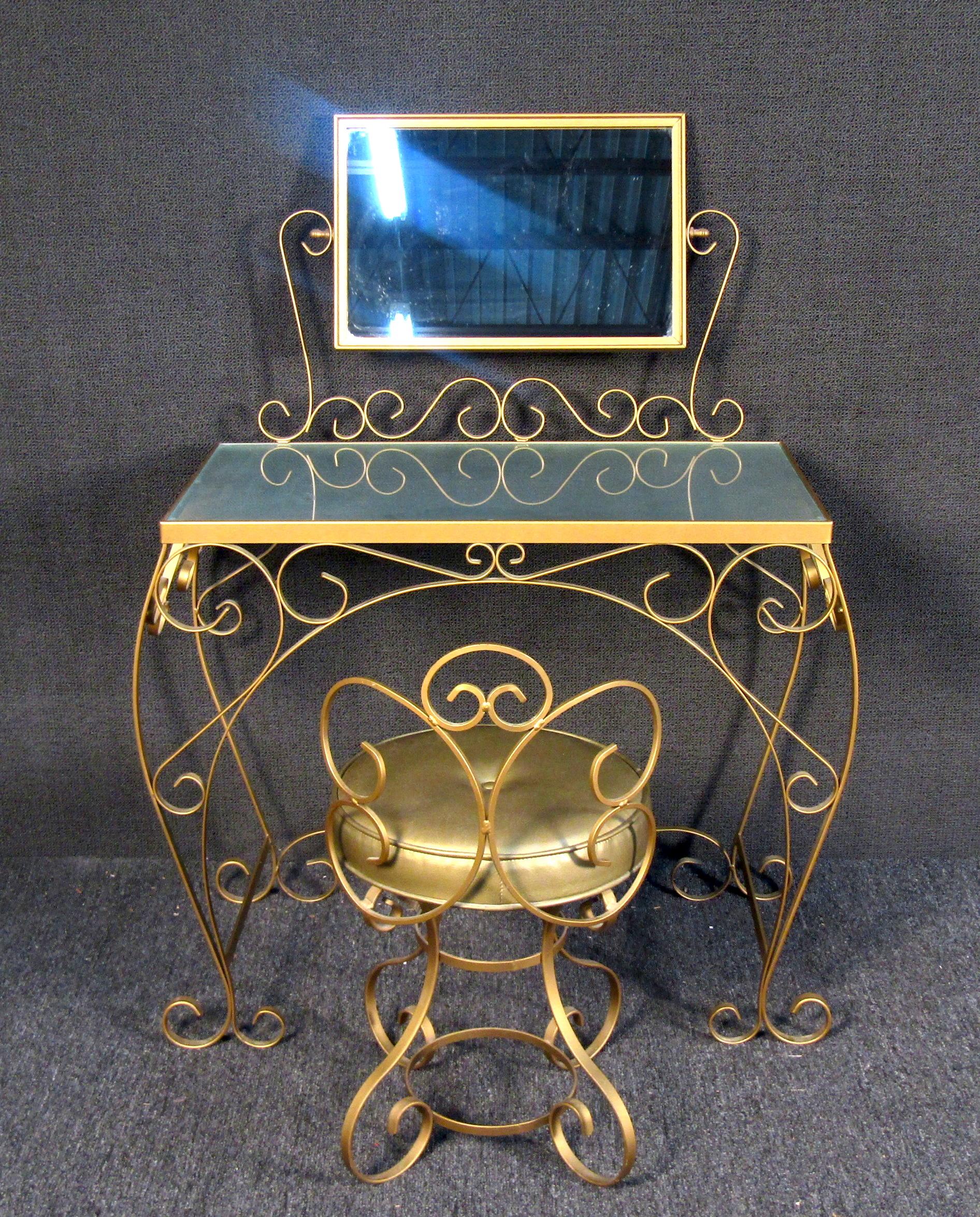 Dekoratives Waschtisch und Stuhl aus Metall (Moderne der Mitte des Jahrhunderts) im Angebot