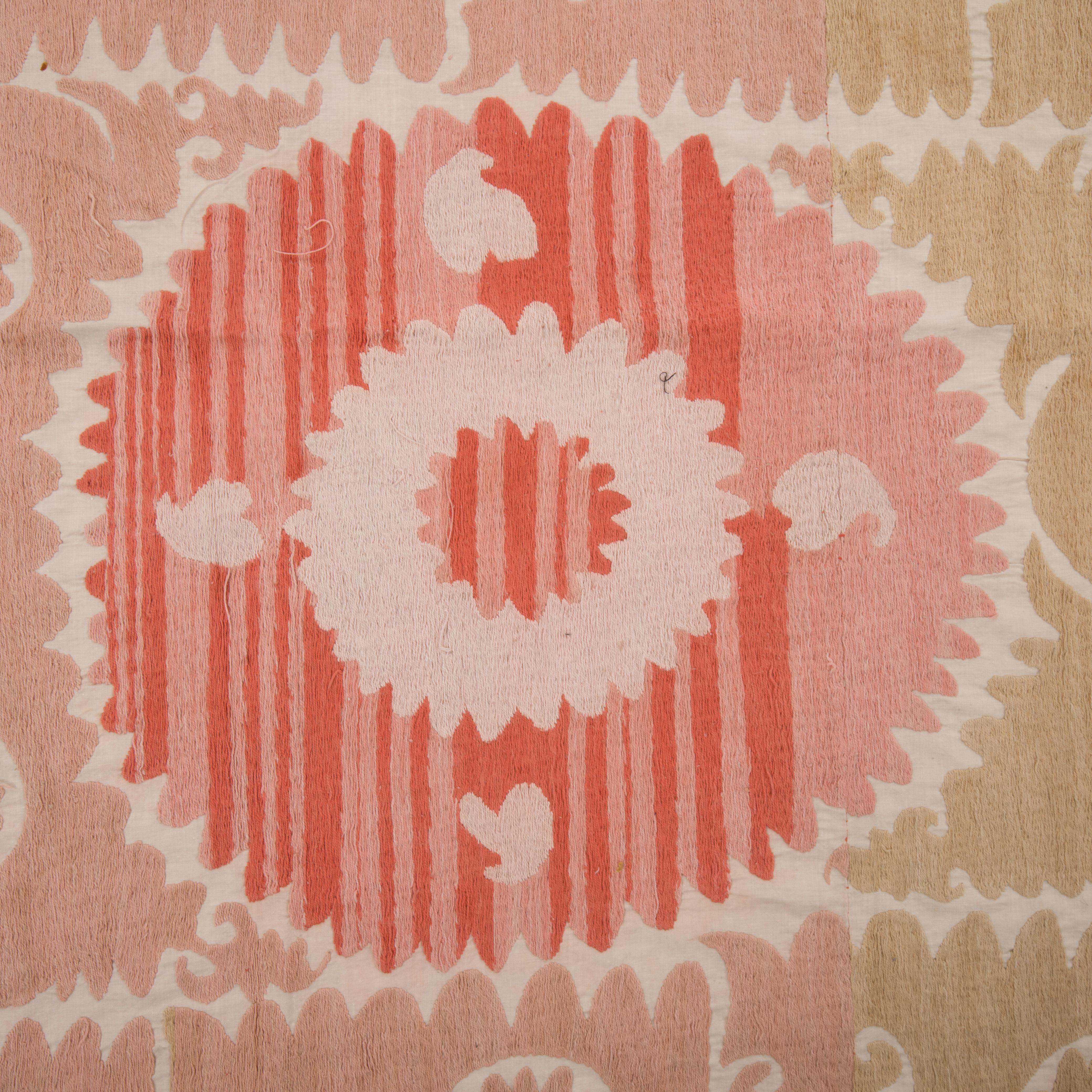 20th Century Decorative Mid-20th C. Neutral Samarkand Suzani with Pinks For Sale