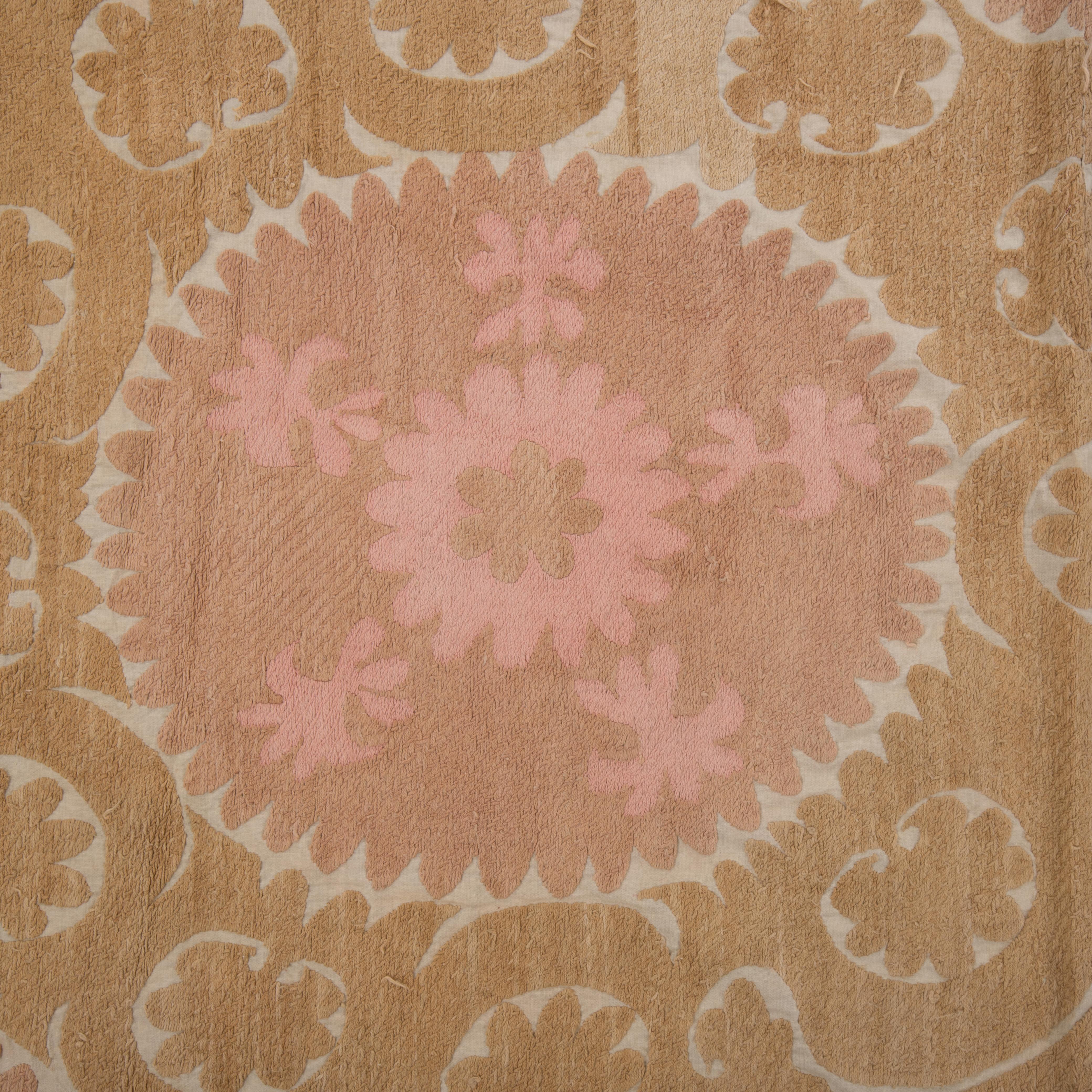 19th Century Decorative Mid 20th C Neutral Samarkand Suzani with Pinks For Sale