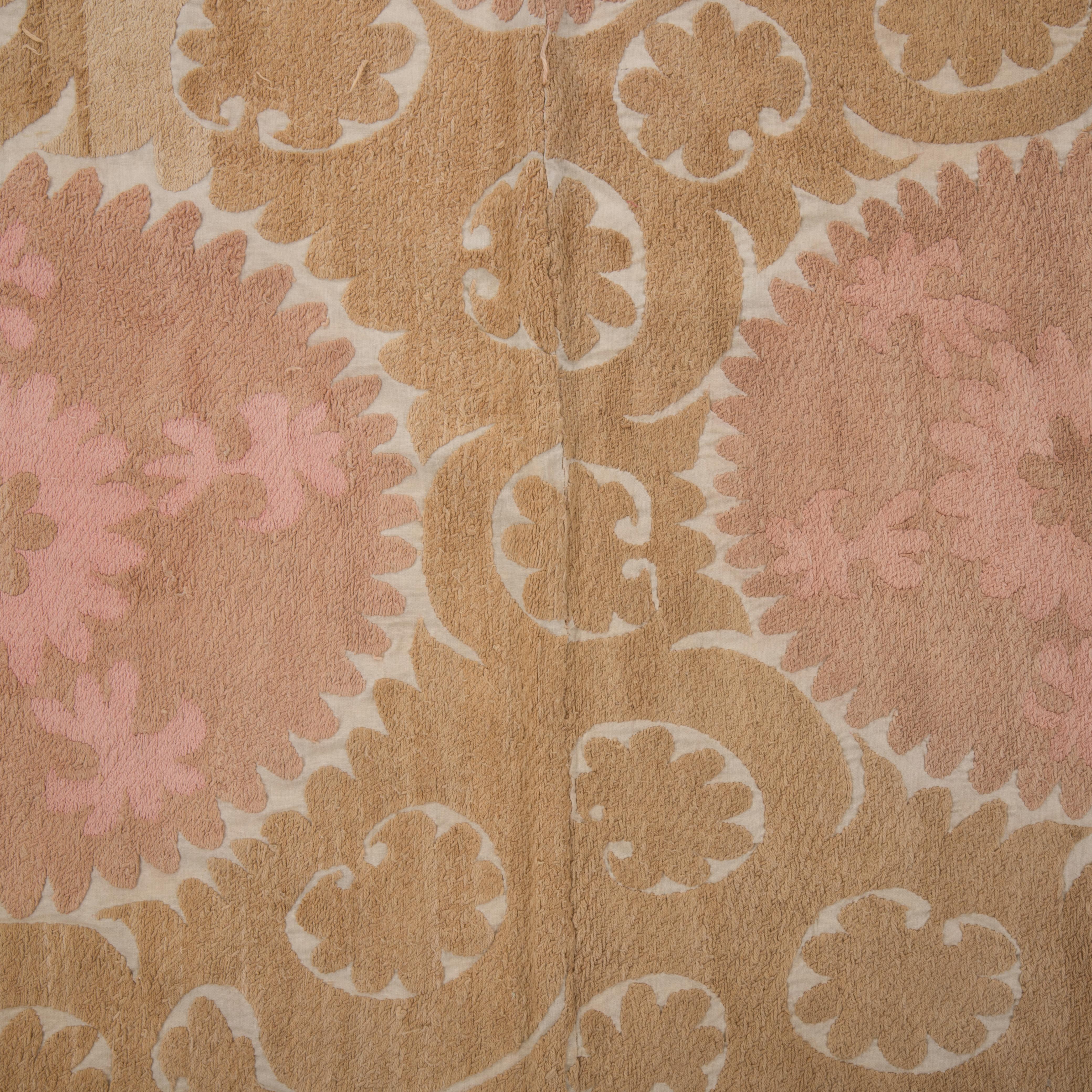 Cotton Decorative Mid 20th C Neutral Samarkand Suzani with Pinks For Sale
