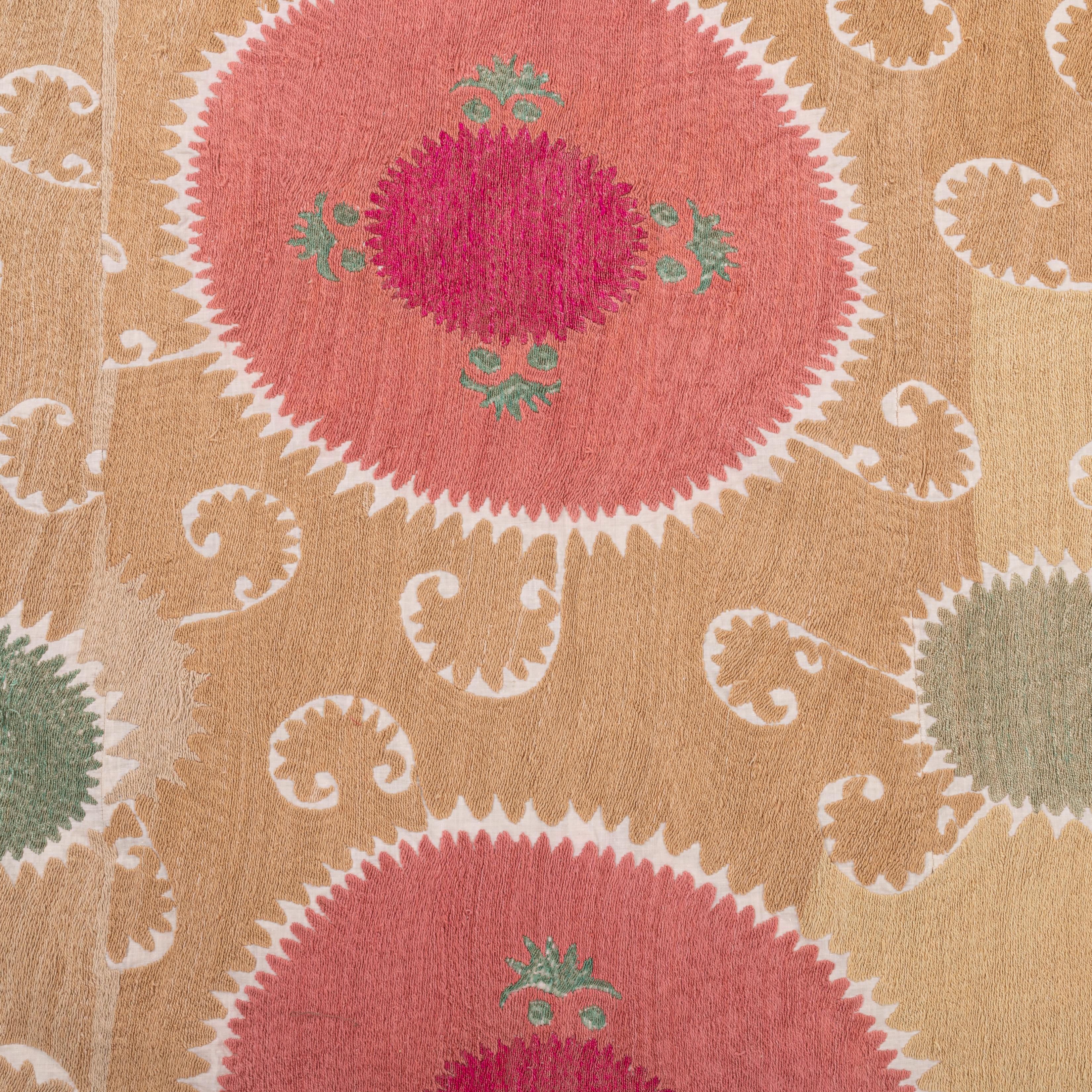 Décoratif A.I.C.  Samarkand Suzani, Uzbek en vente 3