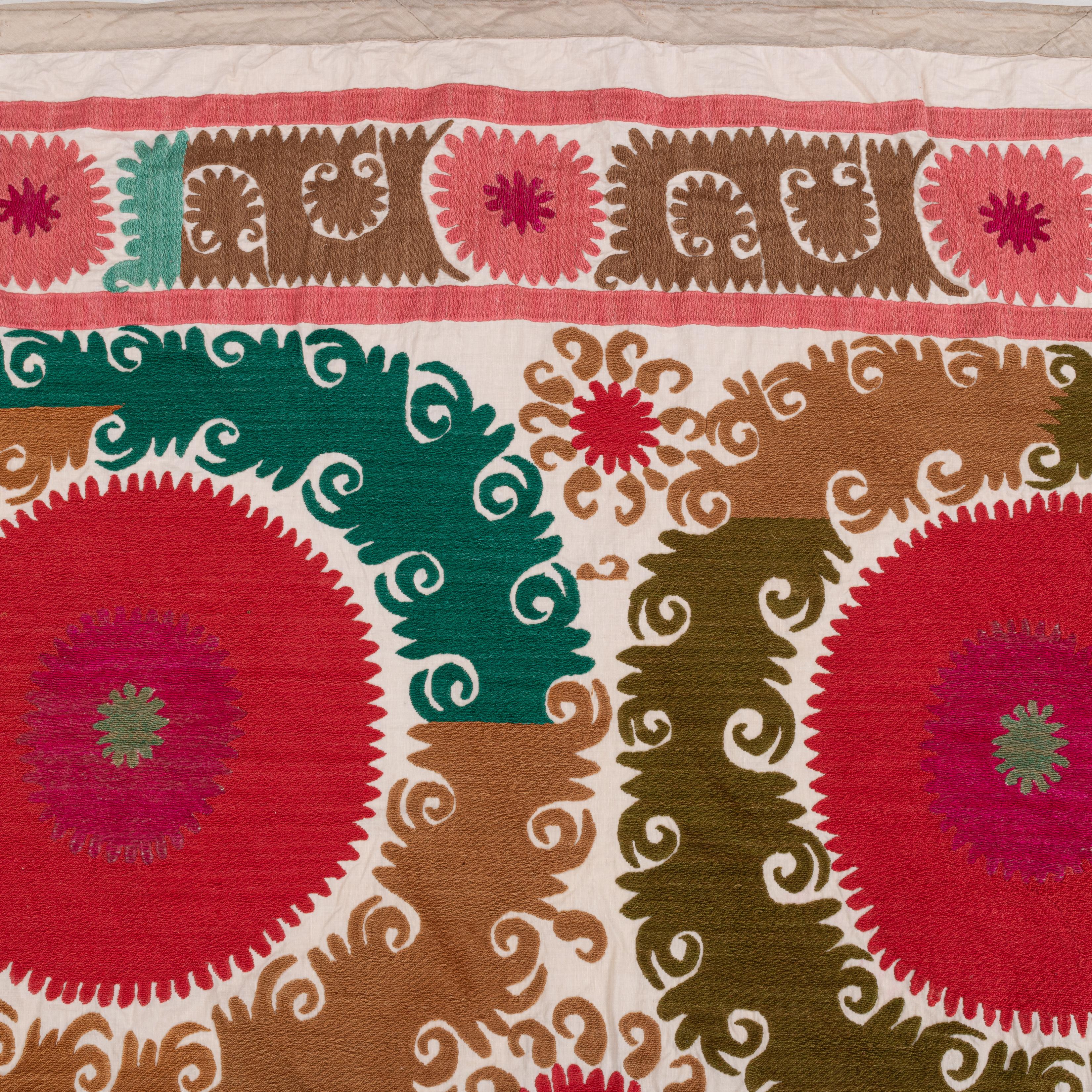Décoratif A.I.C.  Samarkand Suzani, Uzbek en vente 3