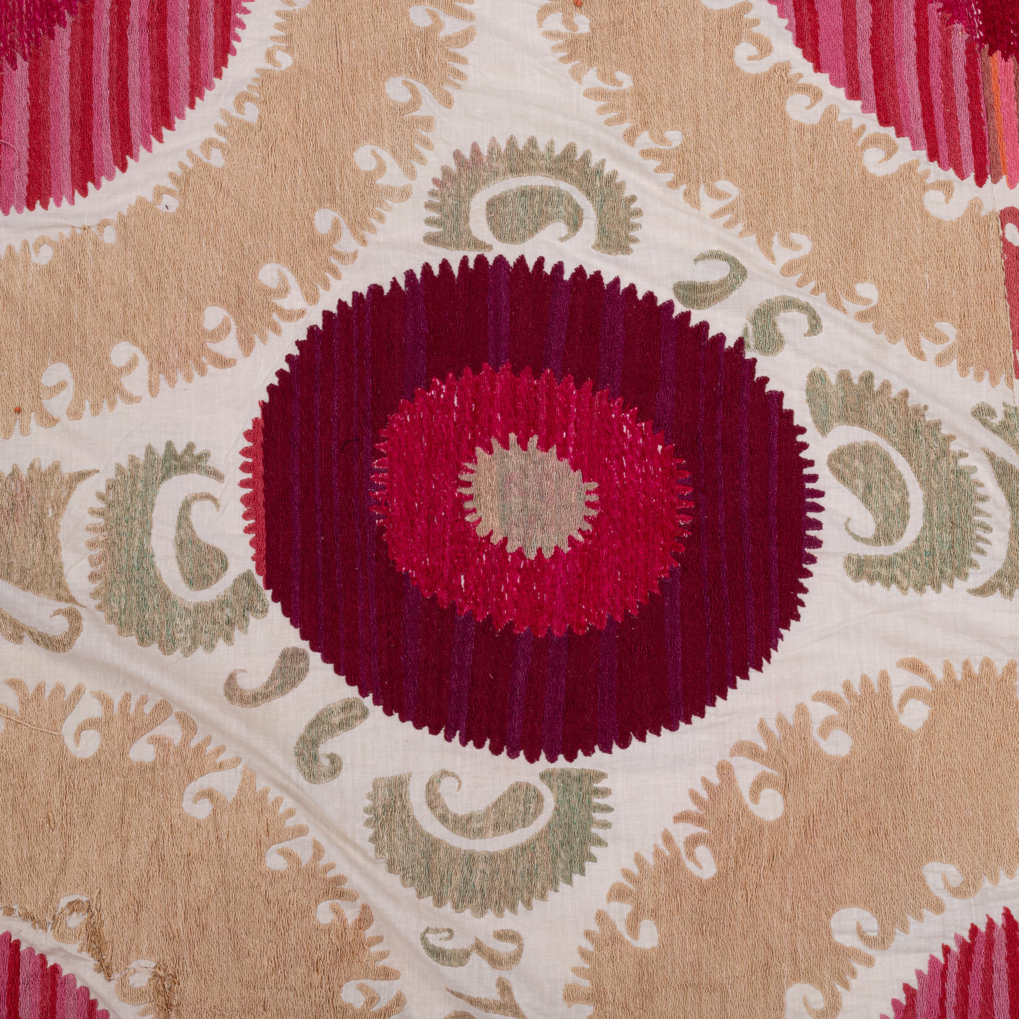 Décoratif A.I.C.  Samarkand Suzani, Uzbek en vente 4