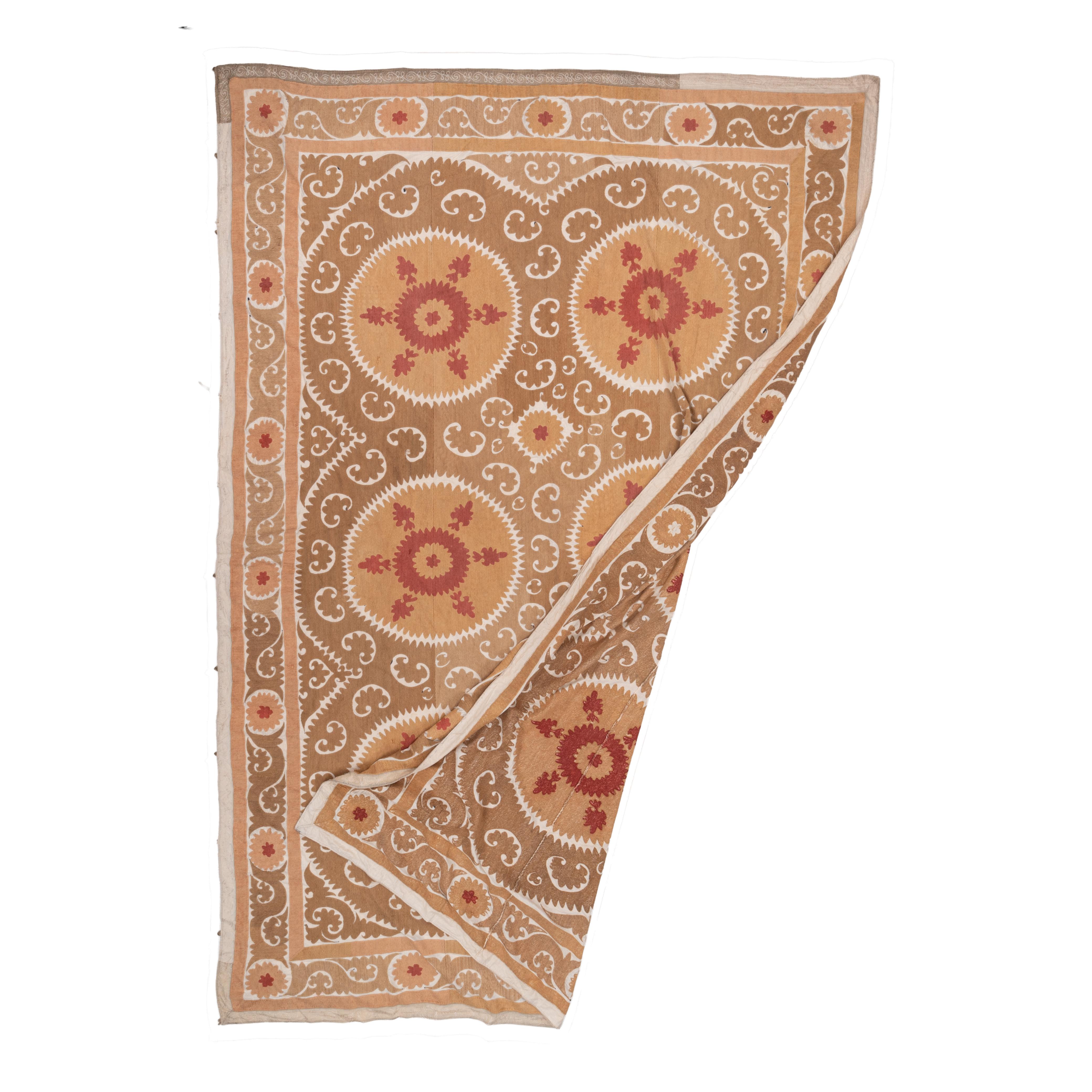 Dekorativ Mitte 20. Jh.  Samarkand Suzani, Usbekistan (Usbekisch) im Angebot