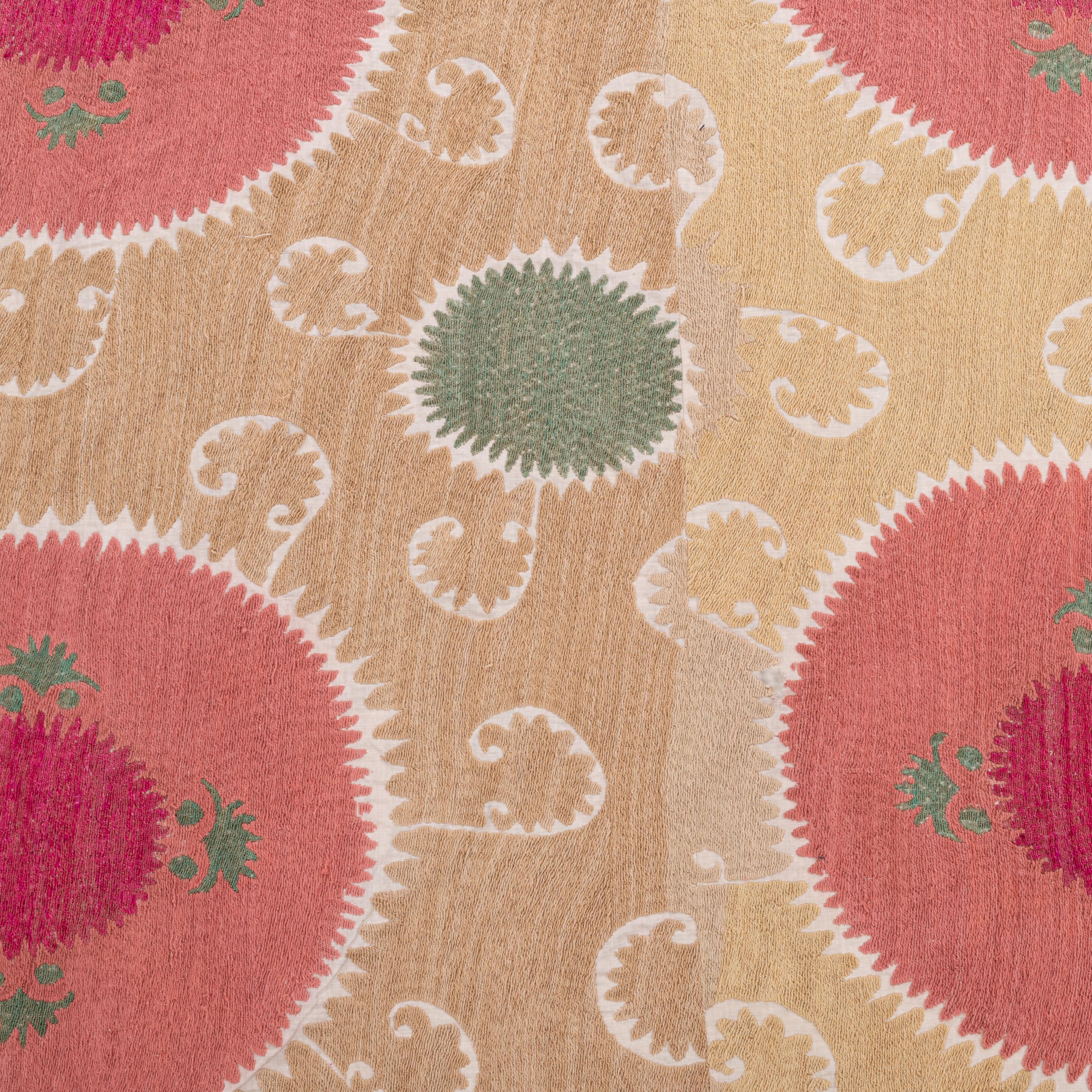 Décoratif A.I.C.  Samarkand Suzani, Uzbek en vente 1