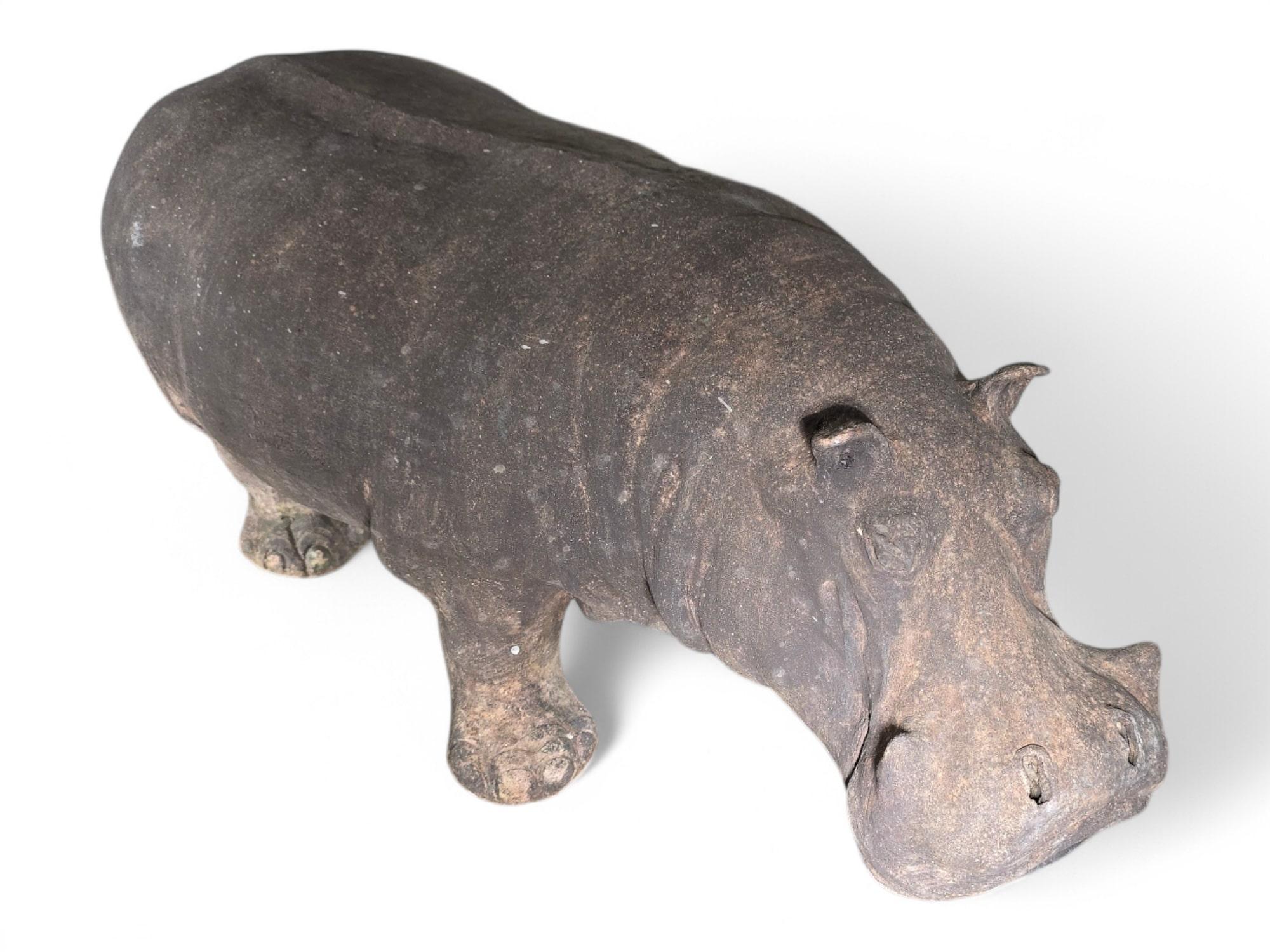 Ippopotamo decorativo in terracotta della metà del XX secolo, Toscana In condizioni buone in vendita a Madrid, ES