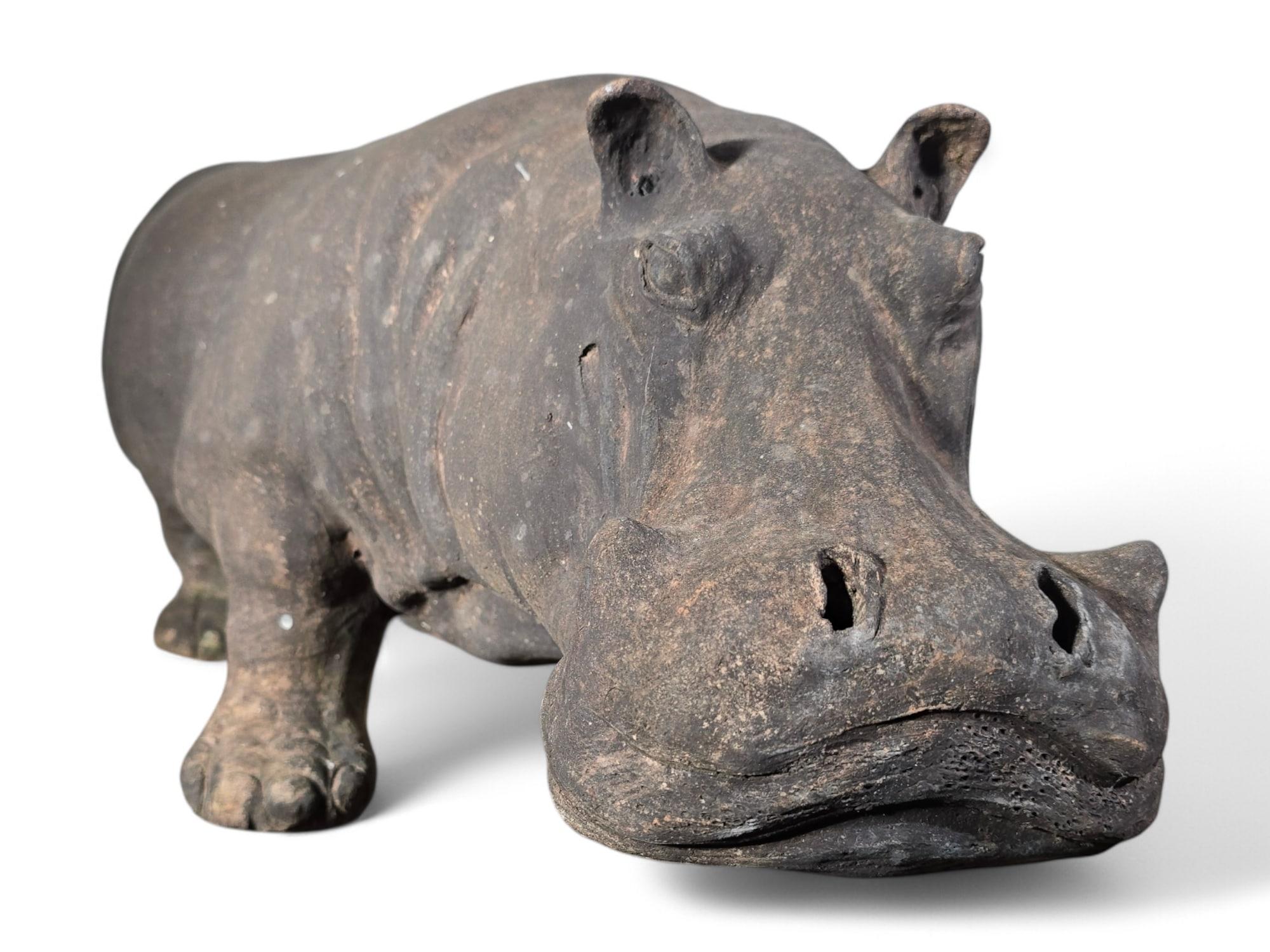 Ippopotamo decorativo in terracotta della metà del XX secolo, Toscana in vendita 4