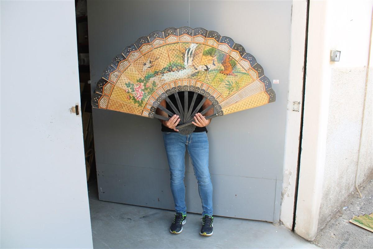 Mid-20th Century Decorative Mid-Century Chinese Fan in Paper Decorated Painted Wooden Structure For Sale