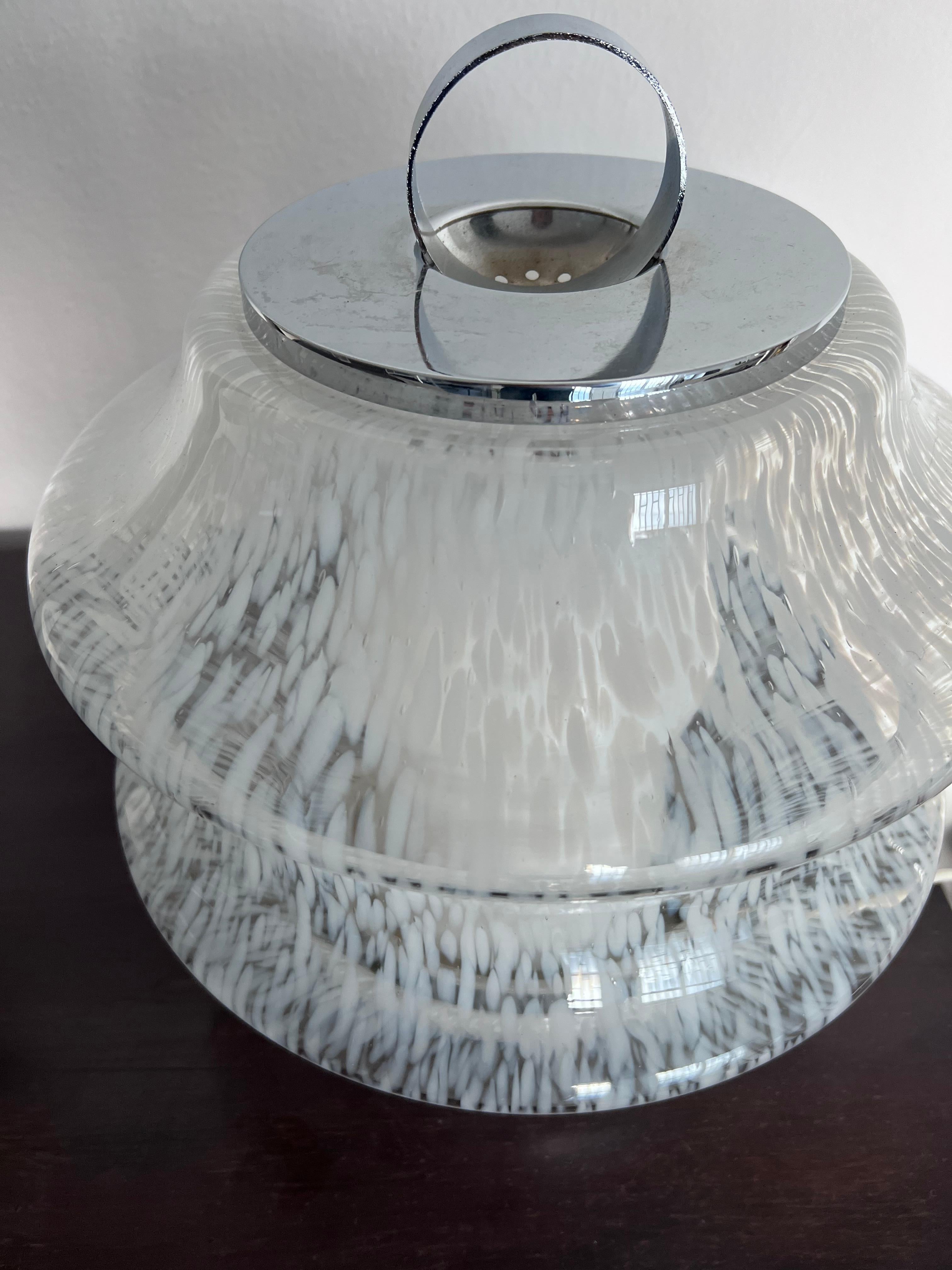 Lámpara de mesa decorativa italiana de mediados de siglo, cristal de Murano, estilo Reggiani/Mazzega en venta 2