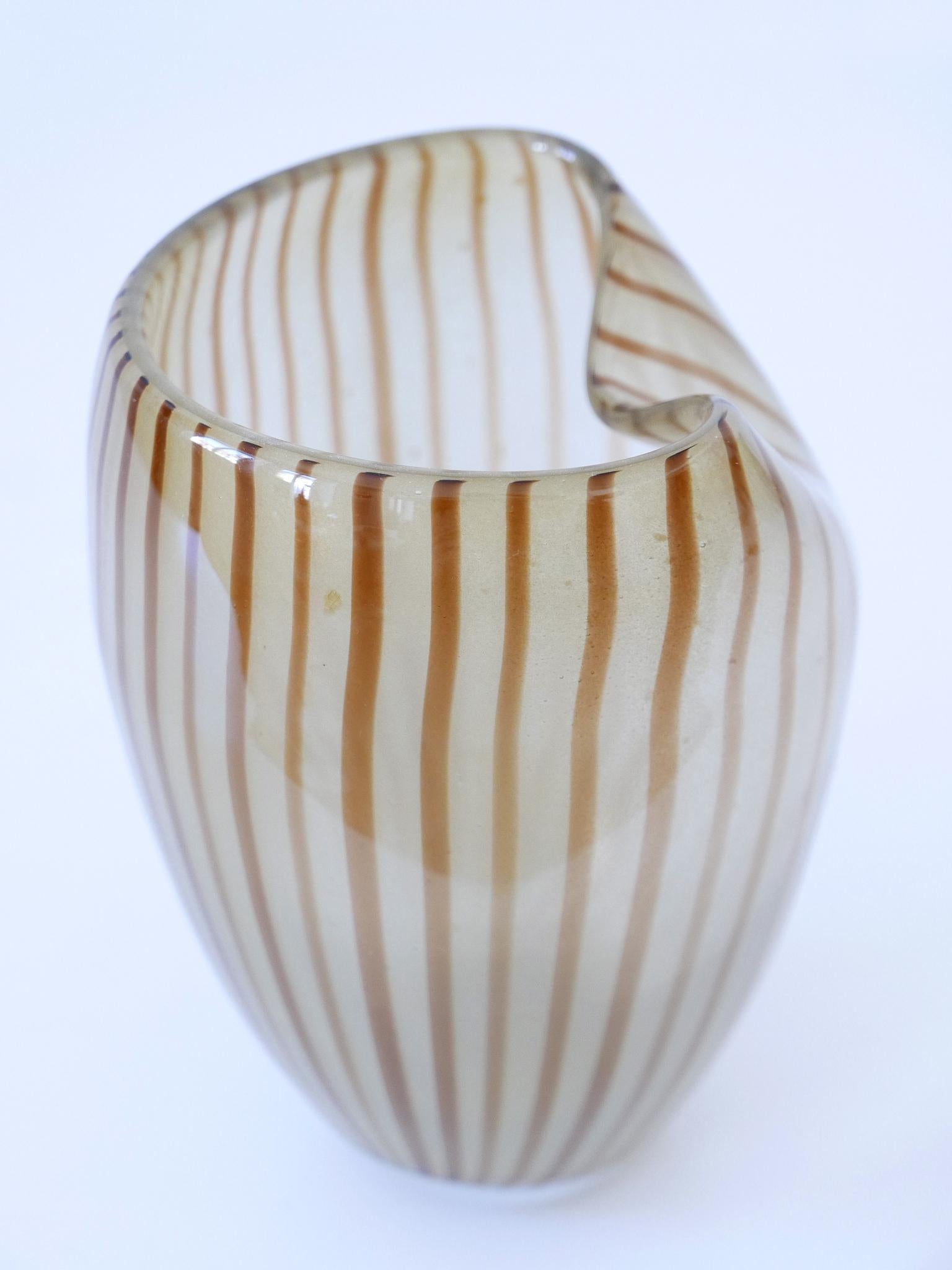 Decorative Mid Century Modern Murano Glass Vase Italy 1960s  For Sale 8