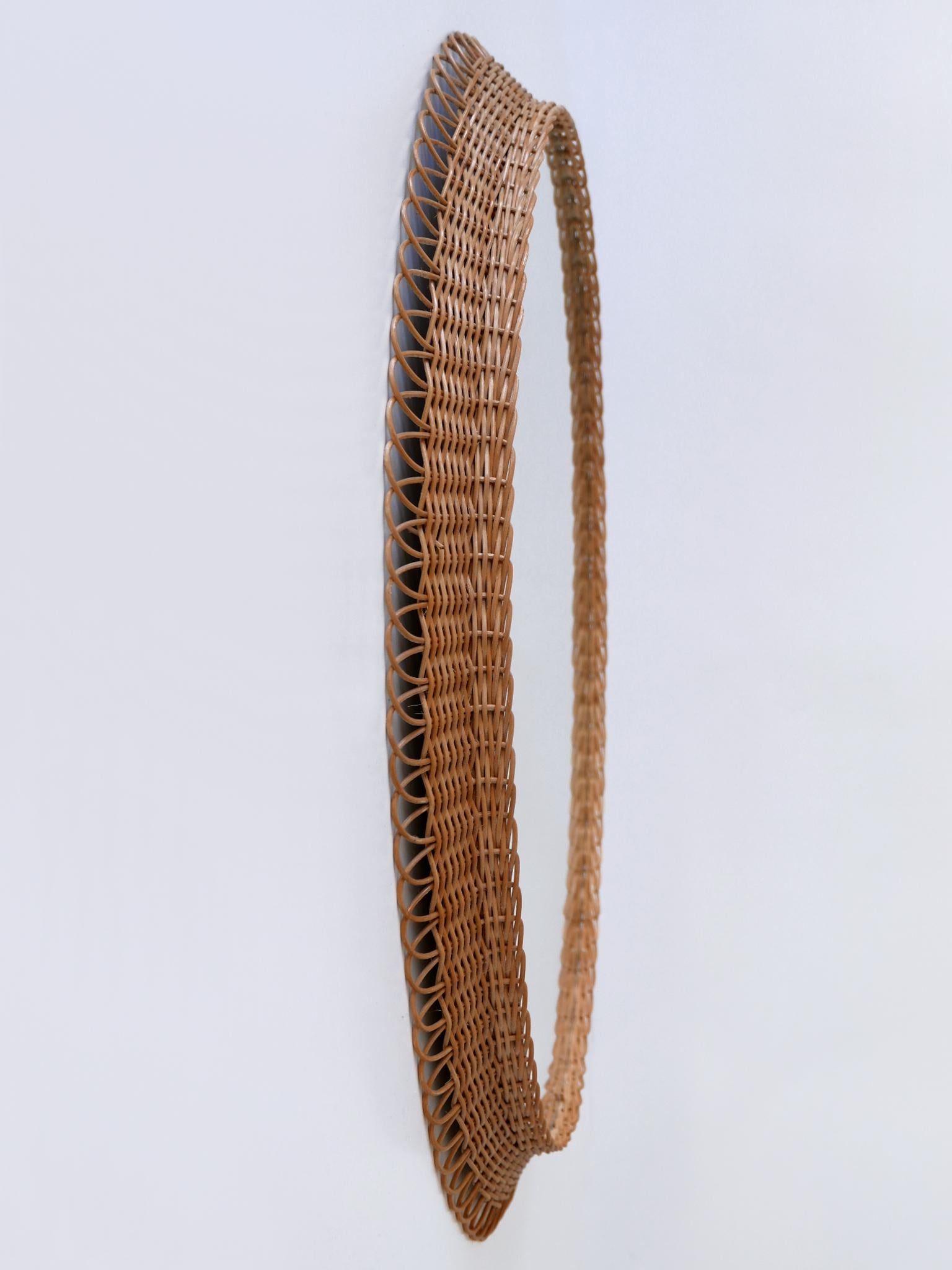 Decorative Mid-Century Modern Rattan Oval Wall Mirror Germany, 1960s For Sale 3