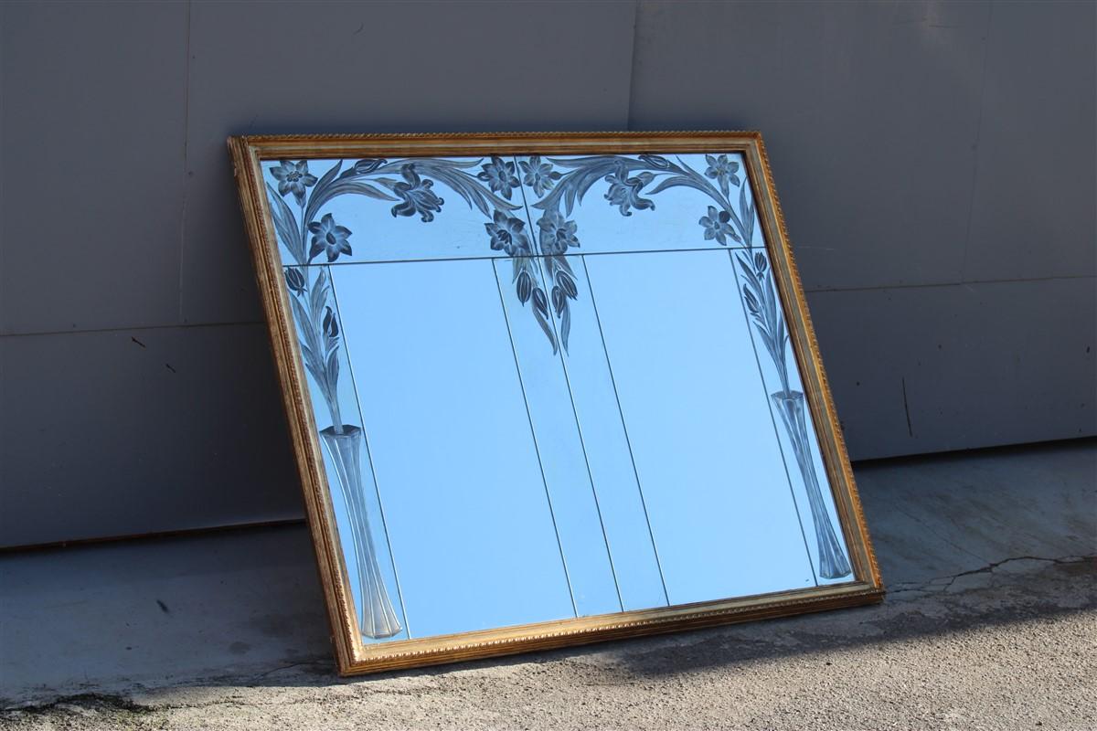 Decorative Mirror France 1930 with Engravings in Silver Floral Frame in Gold For Sale 9