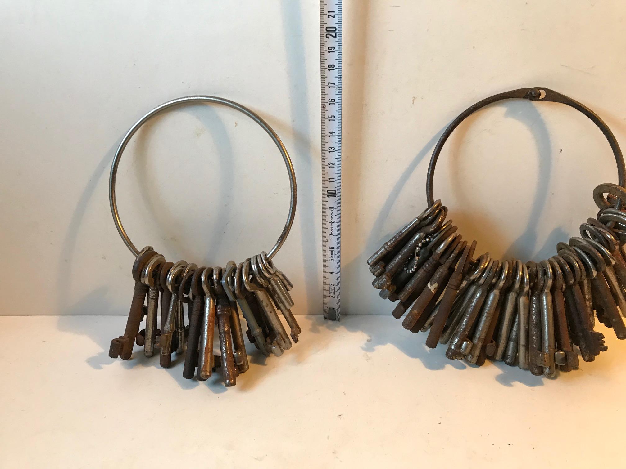 Dekorative Mischung aus antiken & Vintage European Keys (Metall) im Angebot
